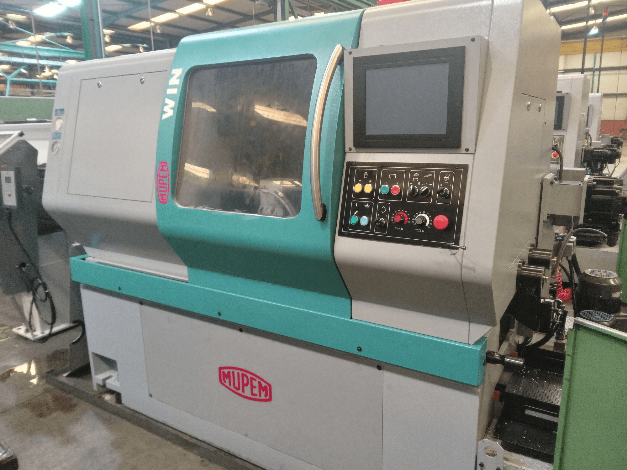 Frontansicht der MUPEM TWIN 6500 Maschine