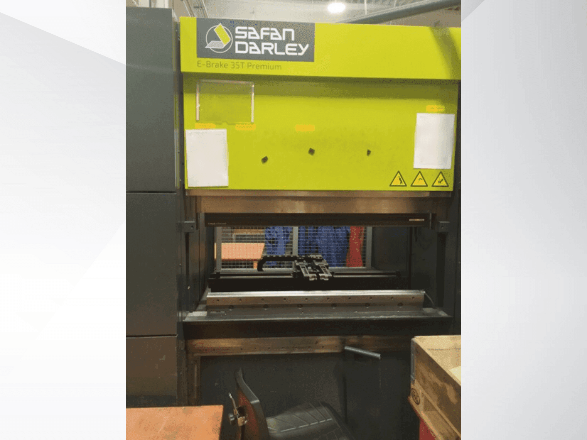 Frontansicht der Safan SAFAN DARLEY E-brake Premium 35-1250 Maschine