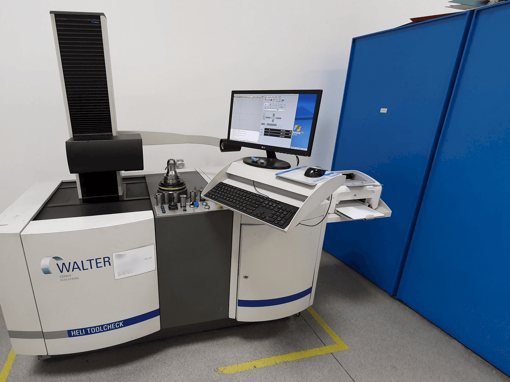 Frontansicht der Walter Heli Toolcheck 3C Maschine