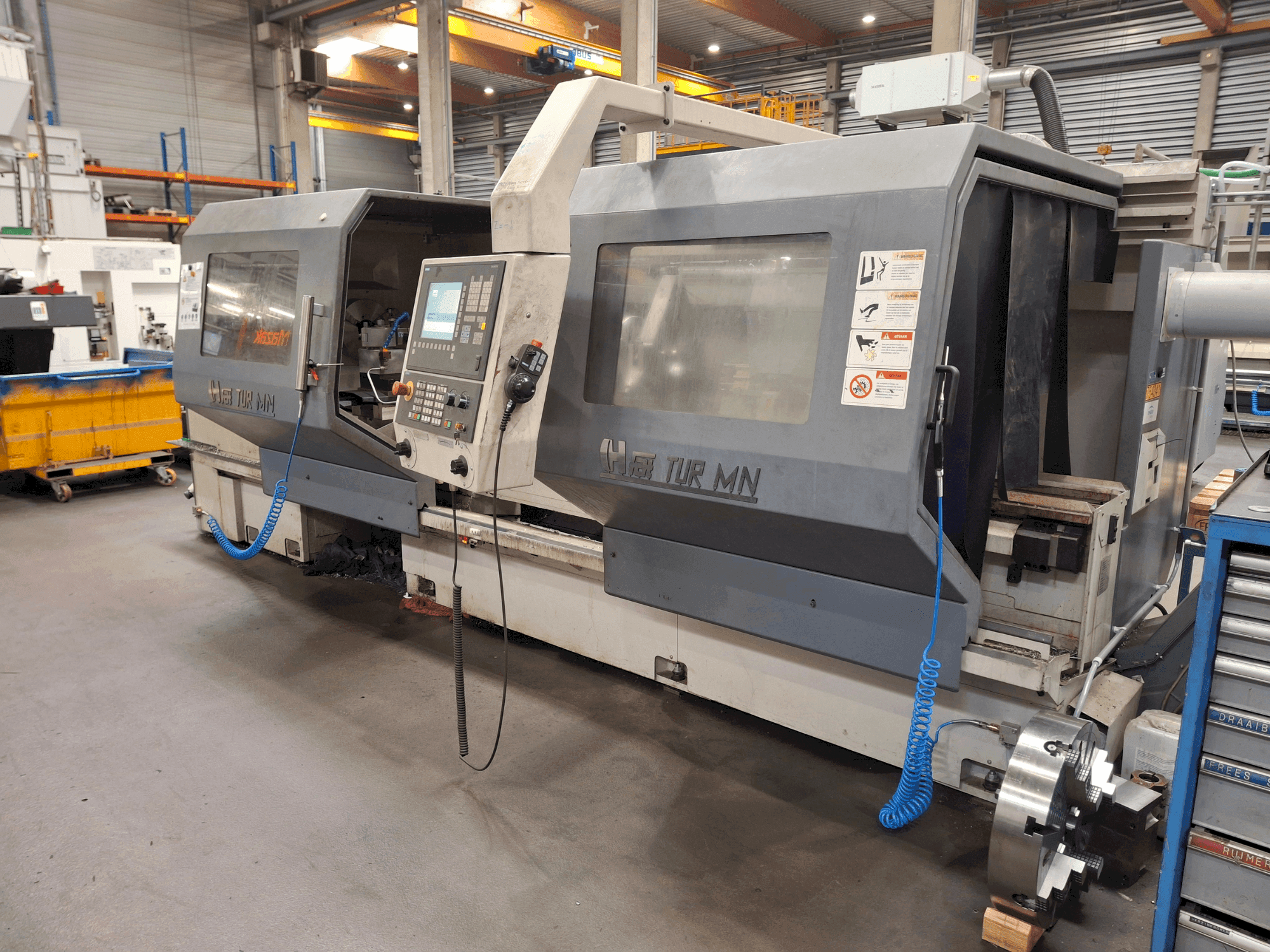 Frontansicht der FAT TUR MN 710 Maschine