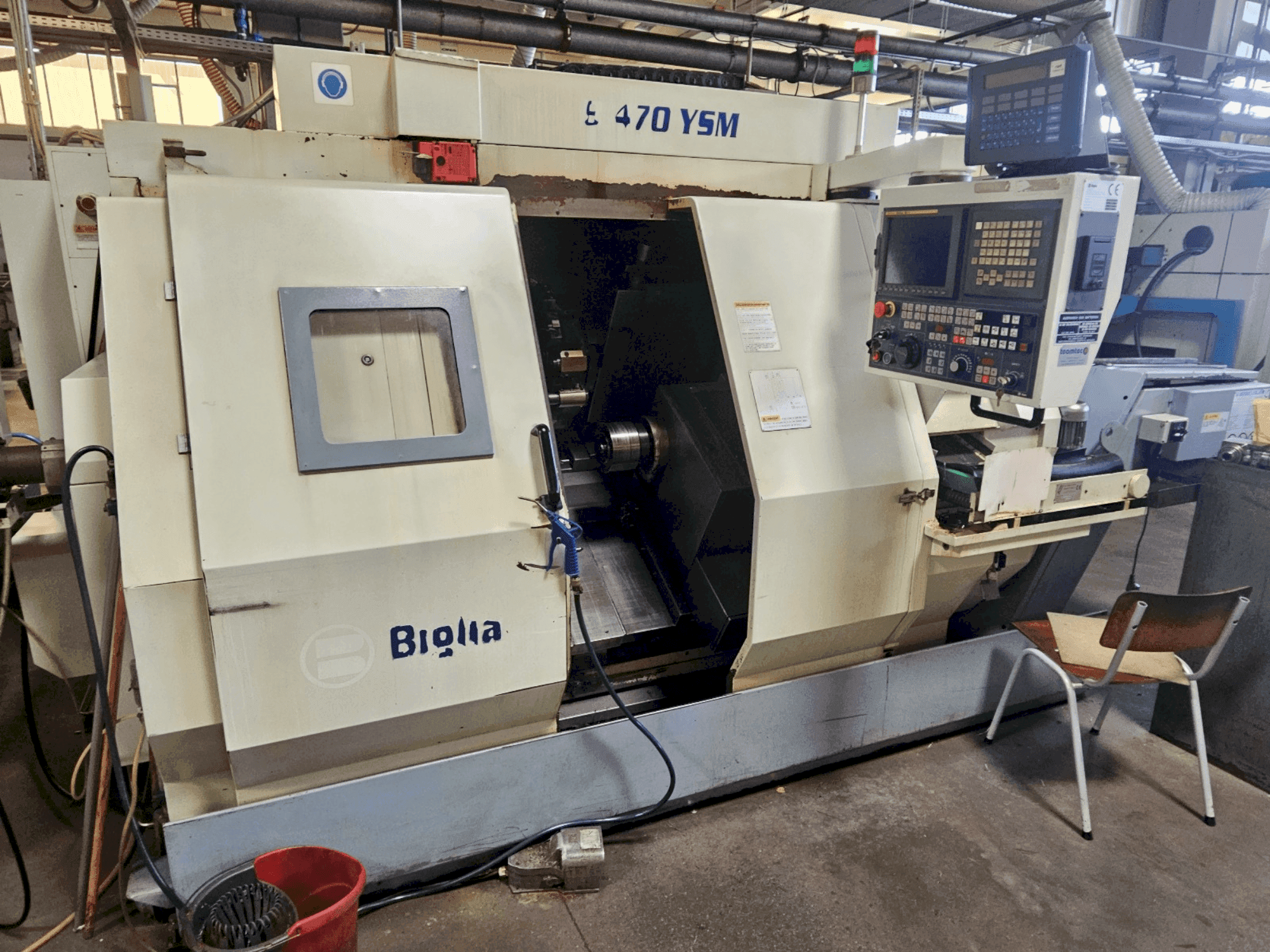 Frontansicht der Biglia B 470 YSM Maschine