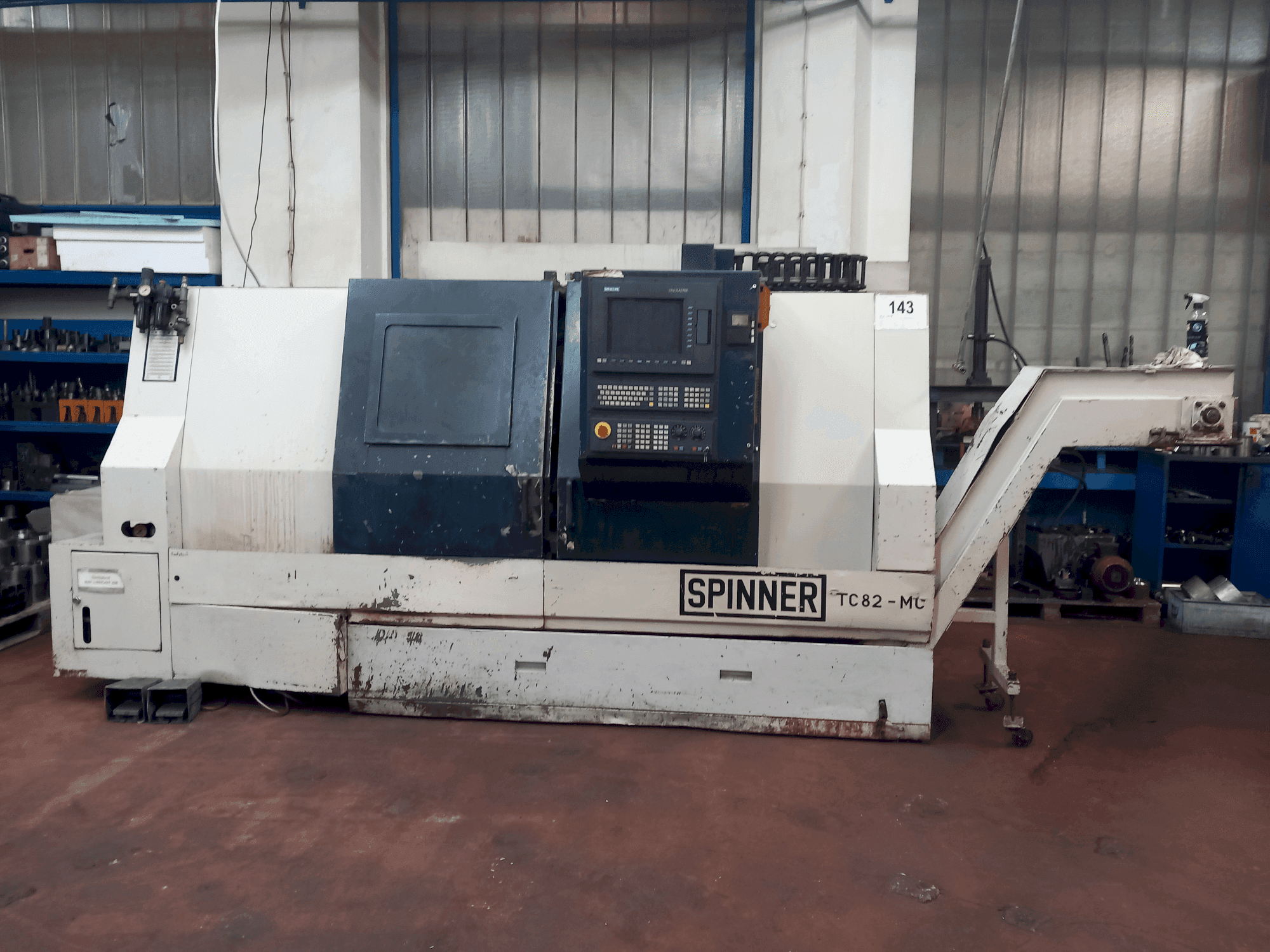 Frontansicht der SPINNER TC 82 -MC Maschine