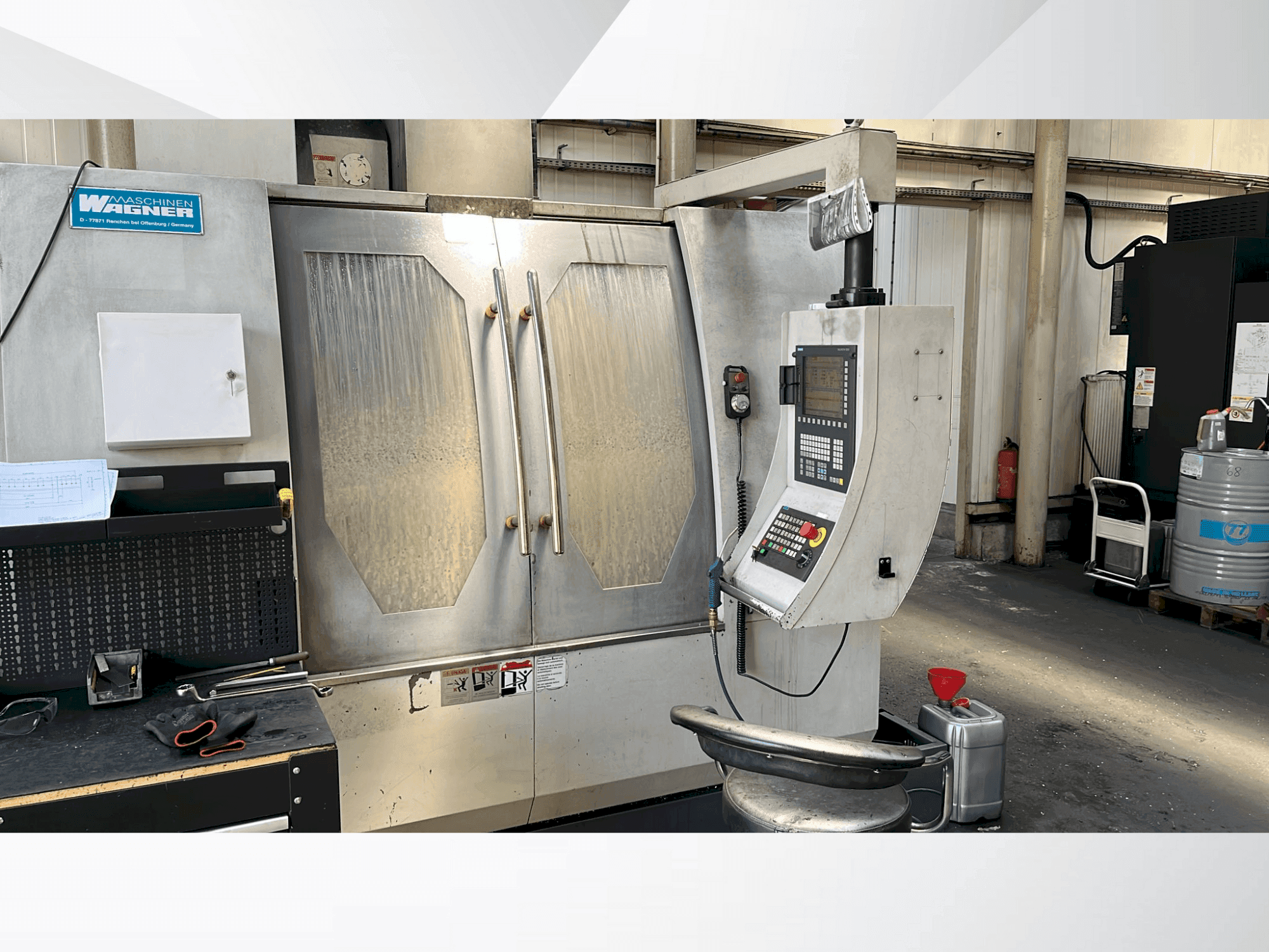 Frontansicht der WAGNER VMC 1100 Maschine