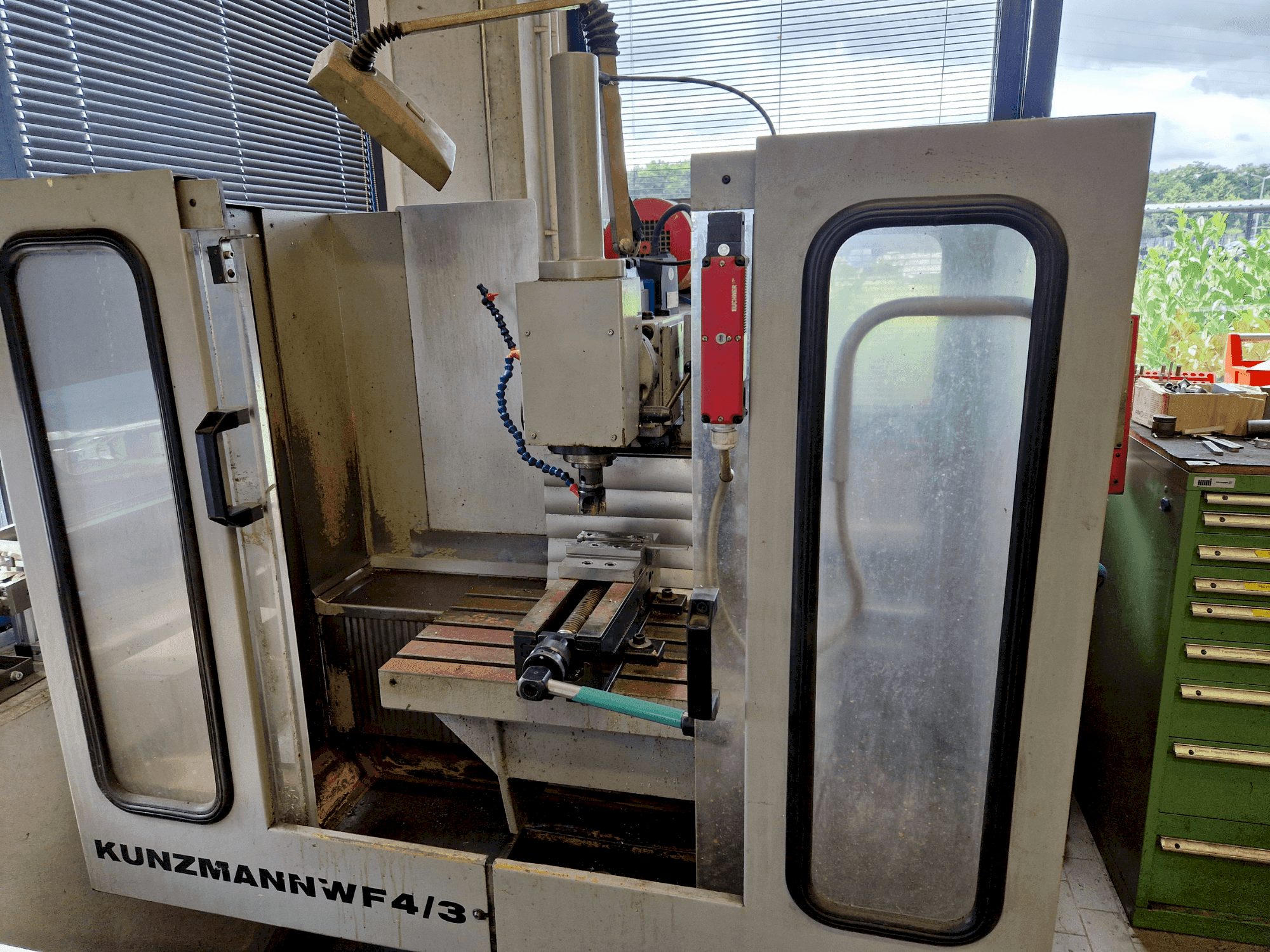 Frontansicht der KUNZMANN WF4/3 Maschine