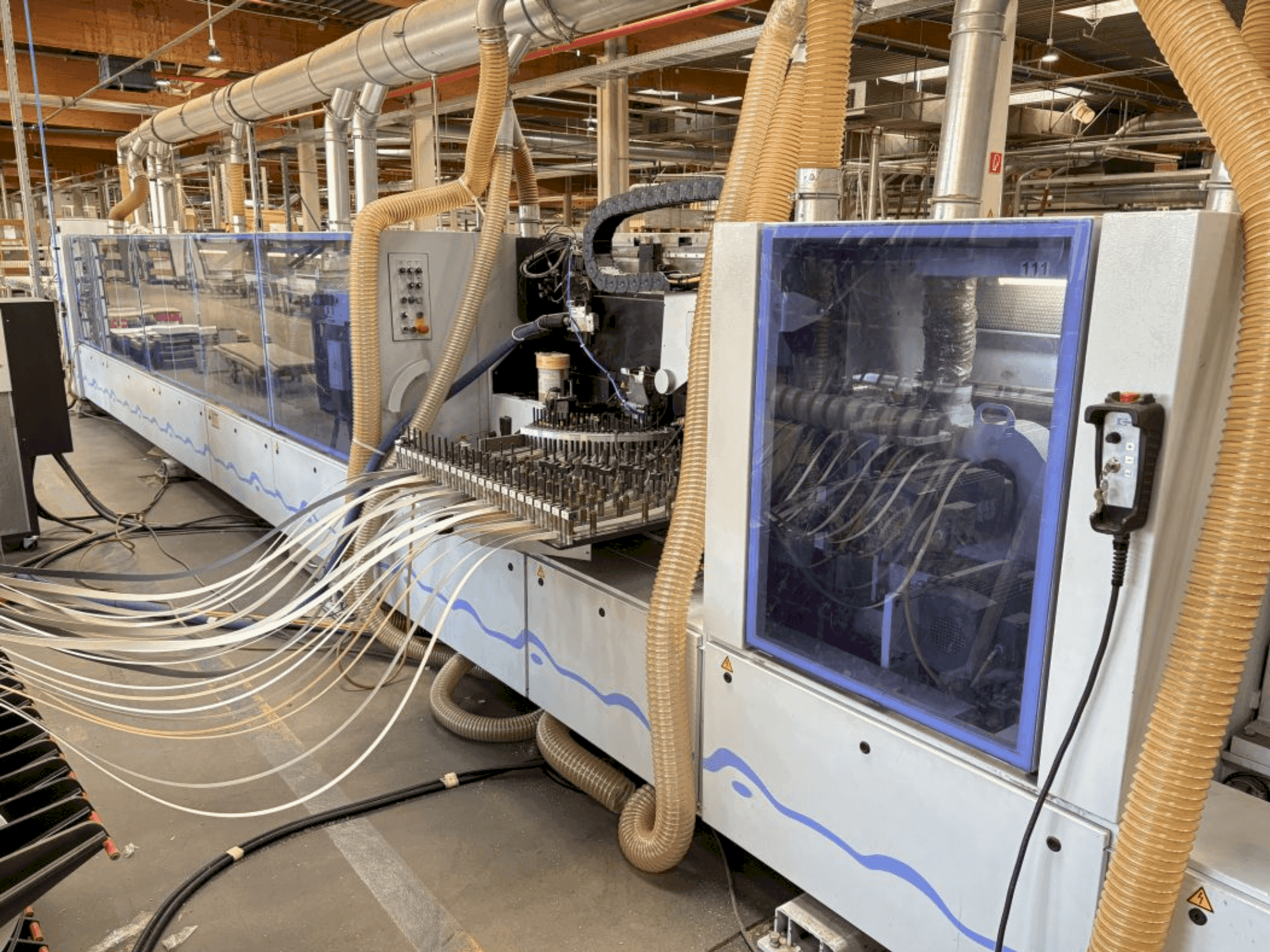 Frontansicht der HOMAG KFL350/12/A3/L/WZ Maschine