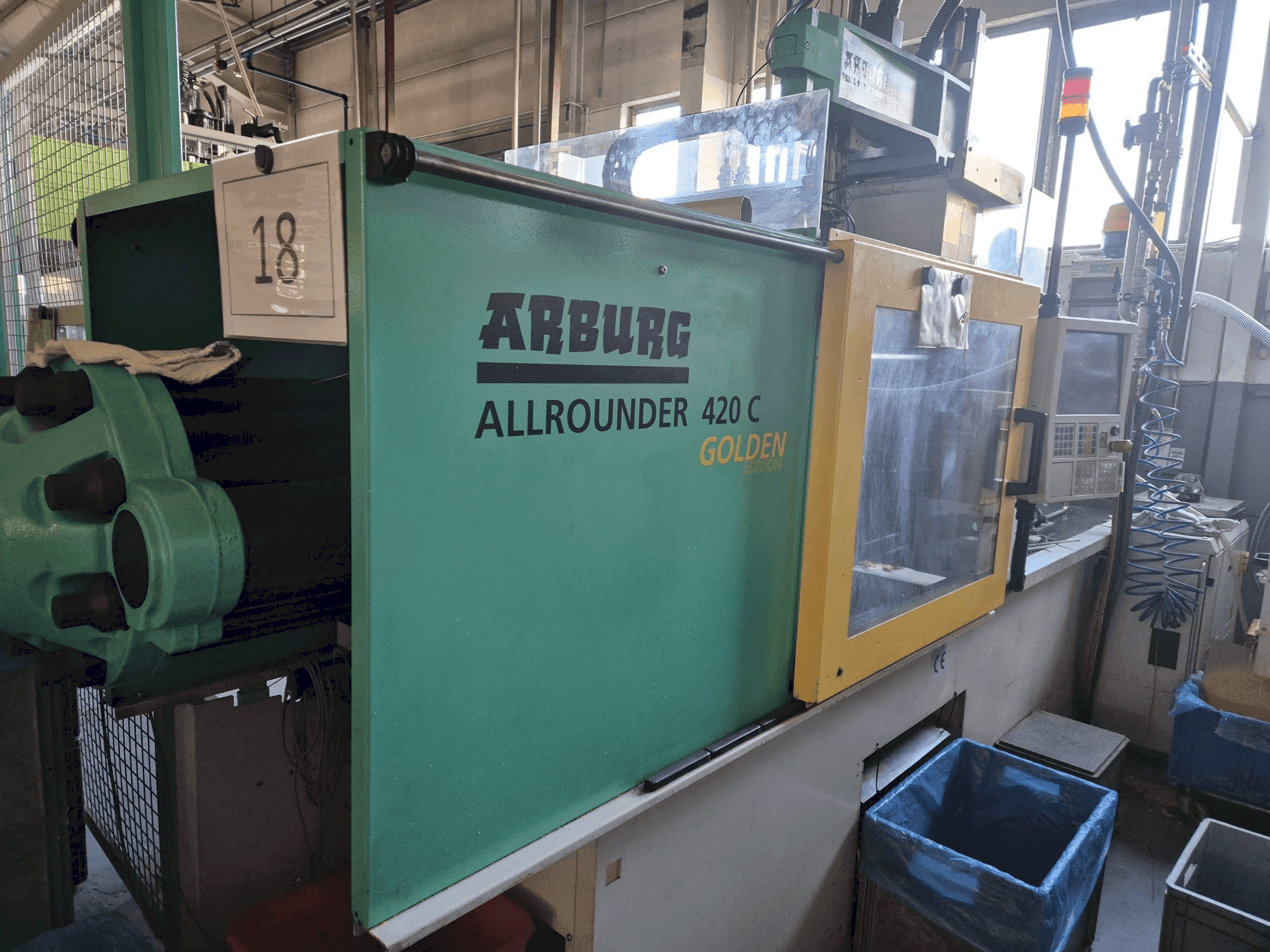 Frontansicht der Arburg Allrounder 420 C 1000-290 Golden Edition Maschine