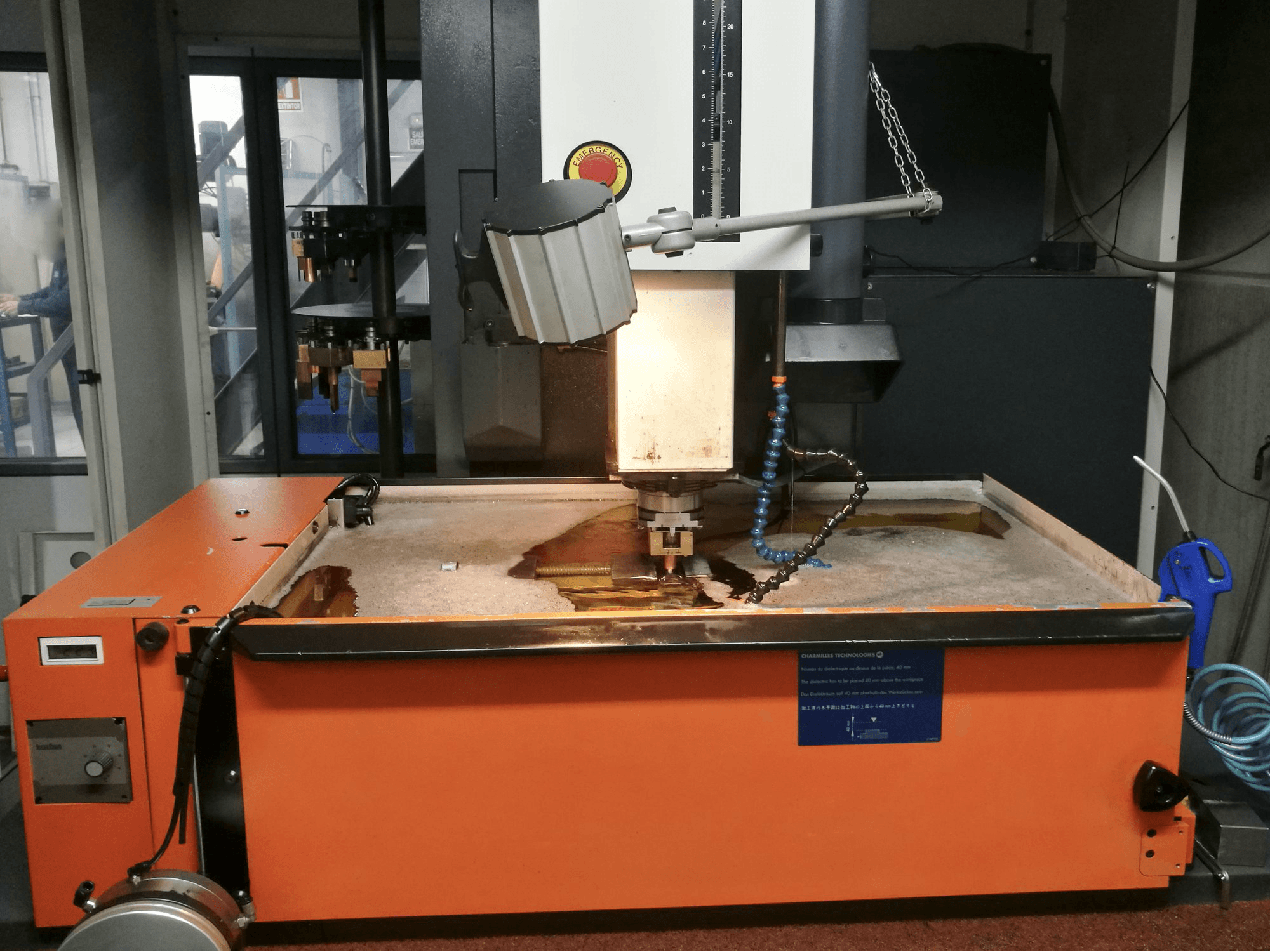 Voderansicht der CHARMILLES ROBOFORM 2000+ Maschine