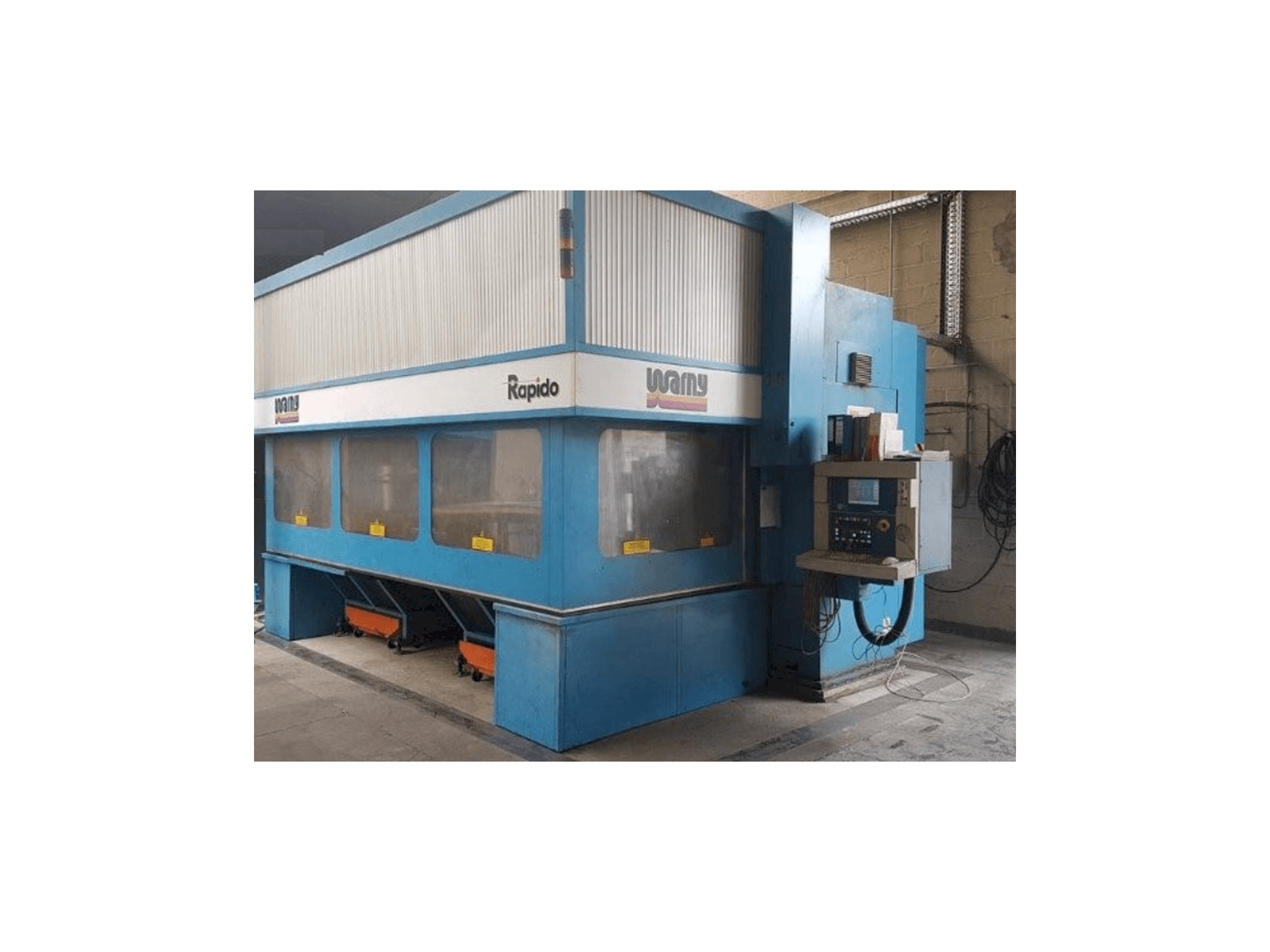 Frontansicht der Prima Power Rapido 5 Maschine