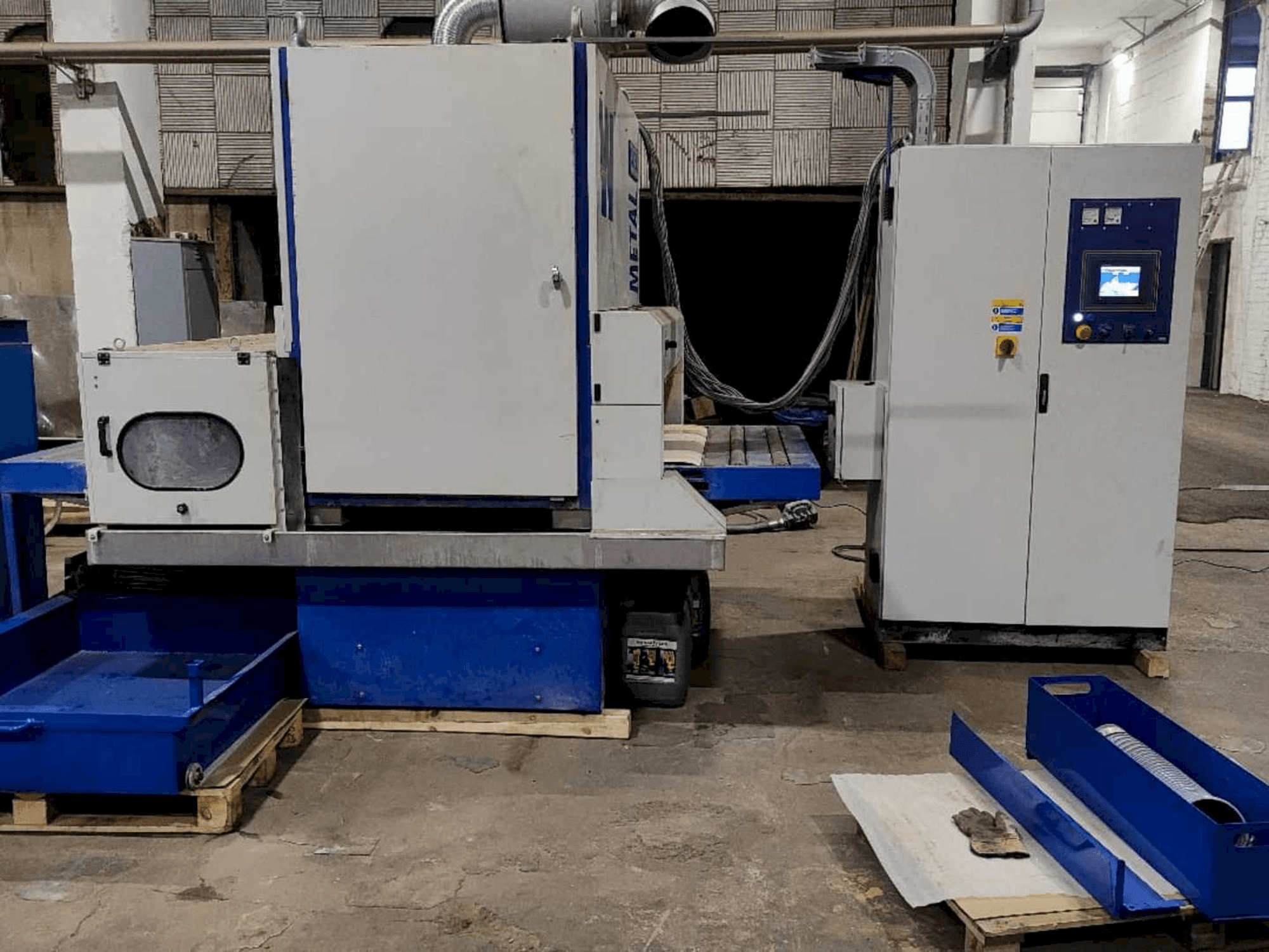 Linke Seitenansicht der Costa WD CV 1300 Maschine