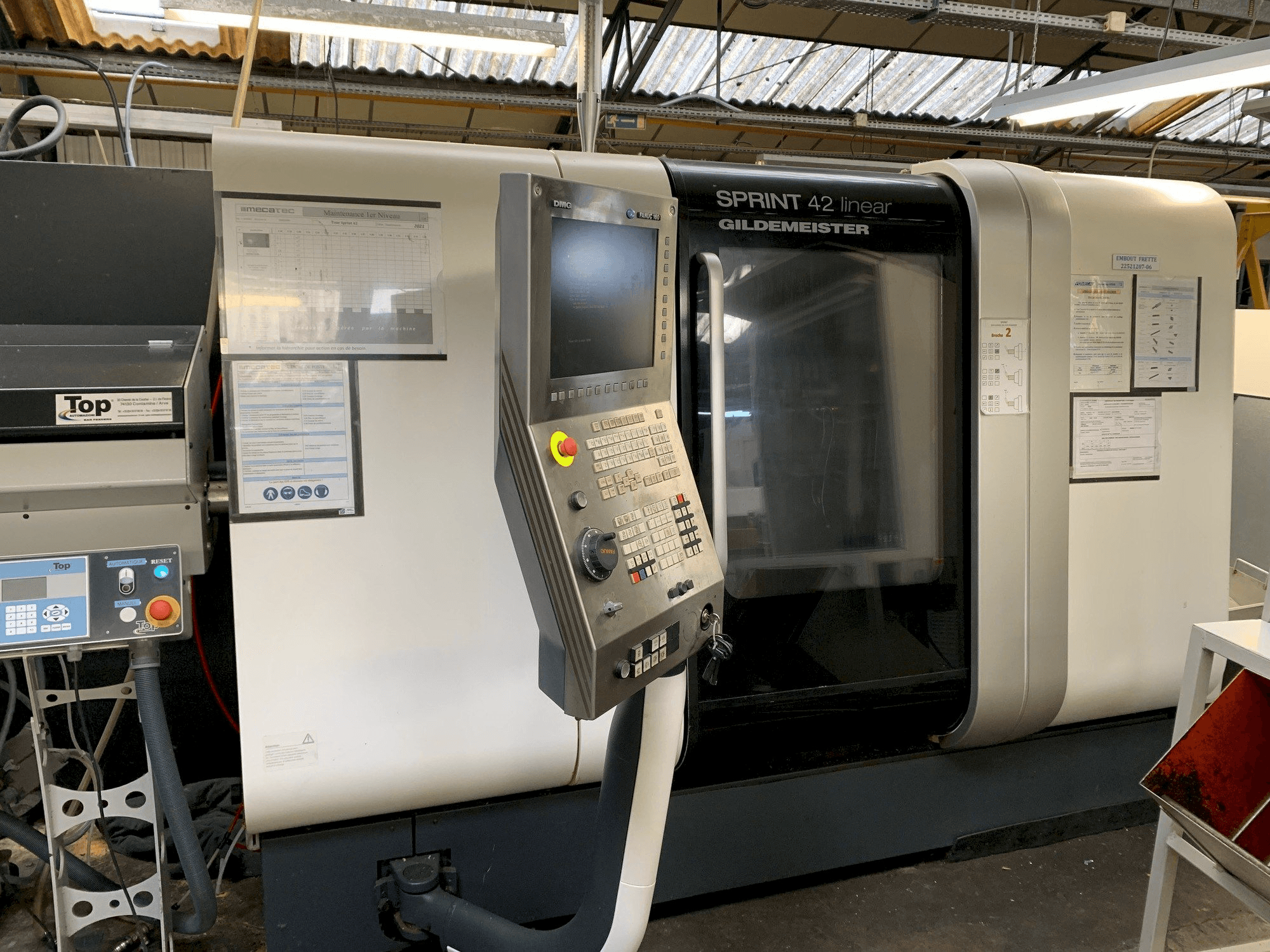 Frontansicht der DMG SPRINT 42 linear Maschine