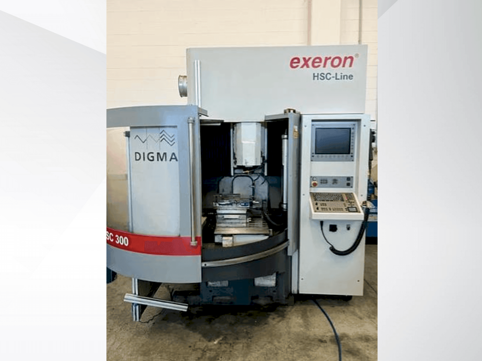 Frontansicht der Exeron DIGMA HSC 300 Maschine