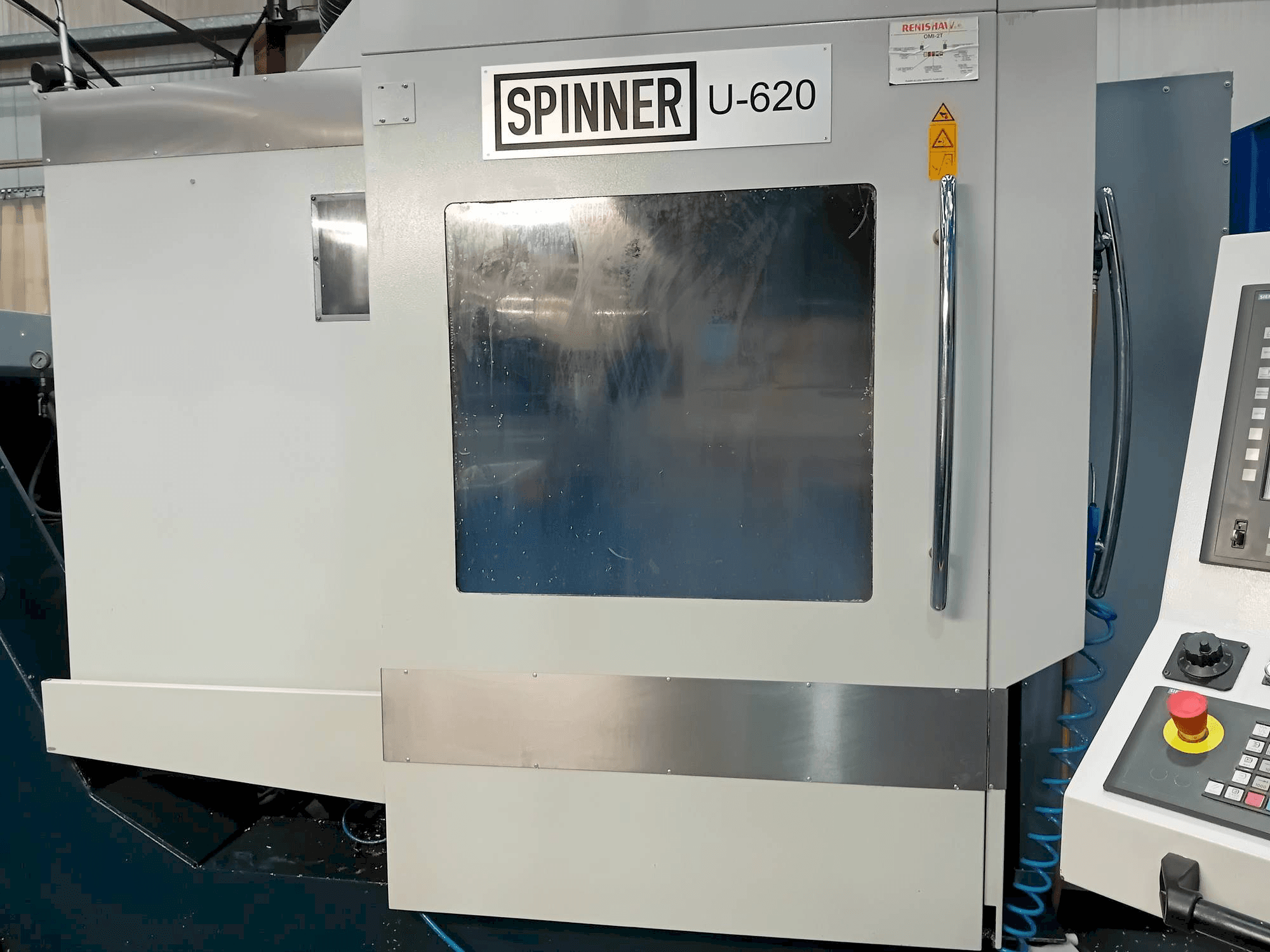 Frontansicht der SPINNER U5-620 Maschine