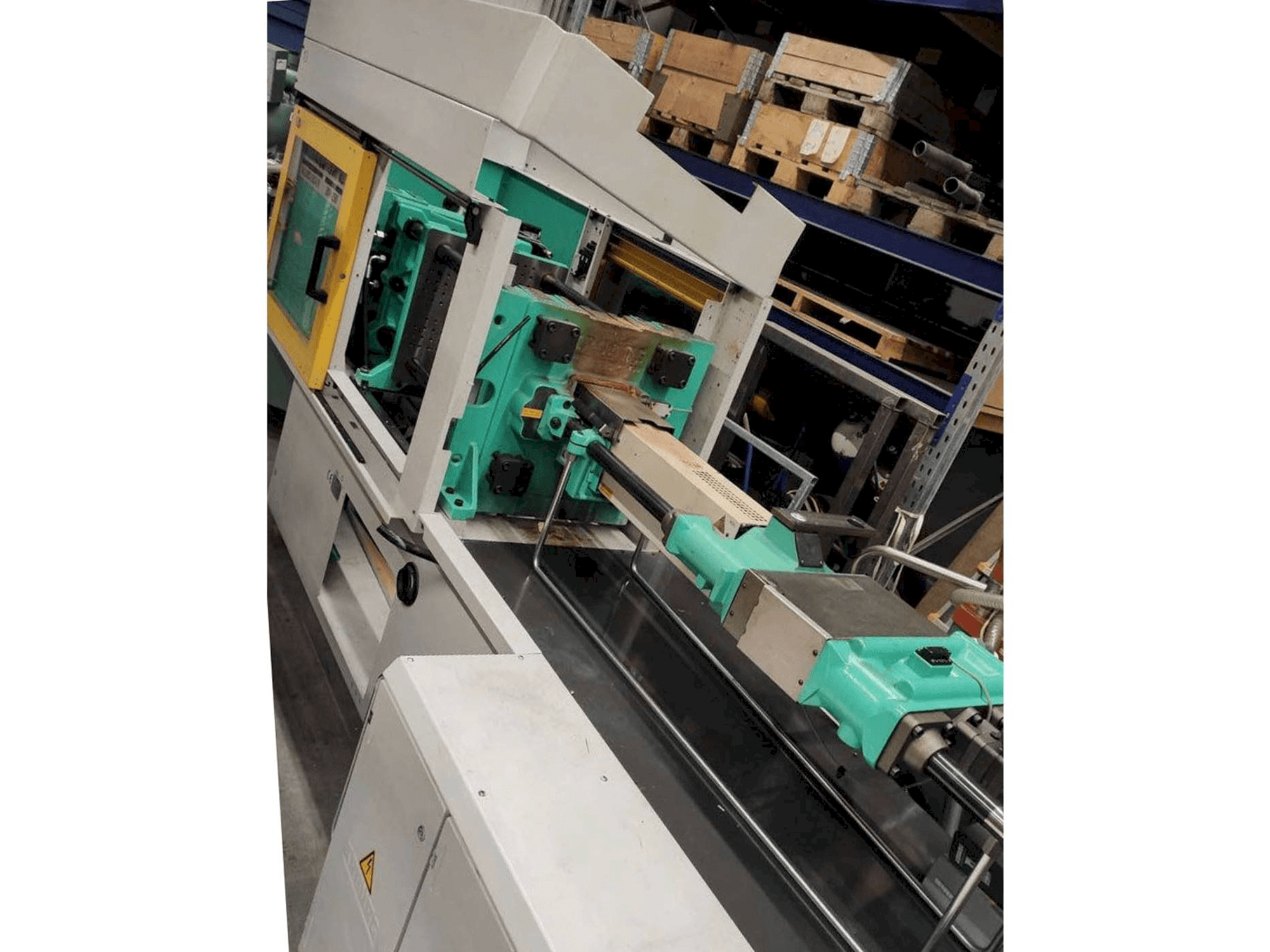 Frontansicht der Arburg 370C-800-250 Maschine