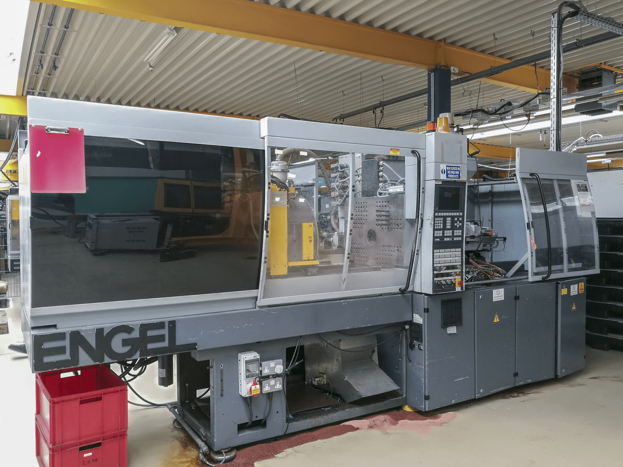 Frontansicht 1 der ENGEL 80H80L/80 HL-2F Maschine