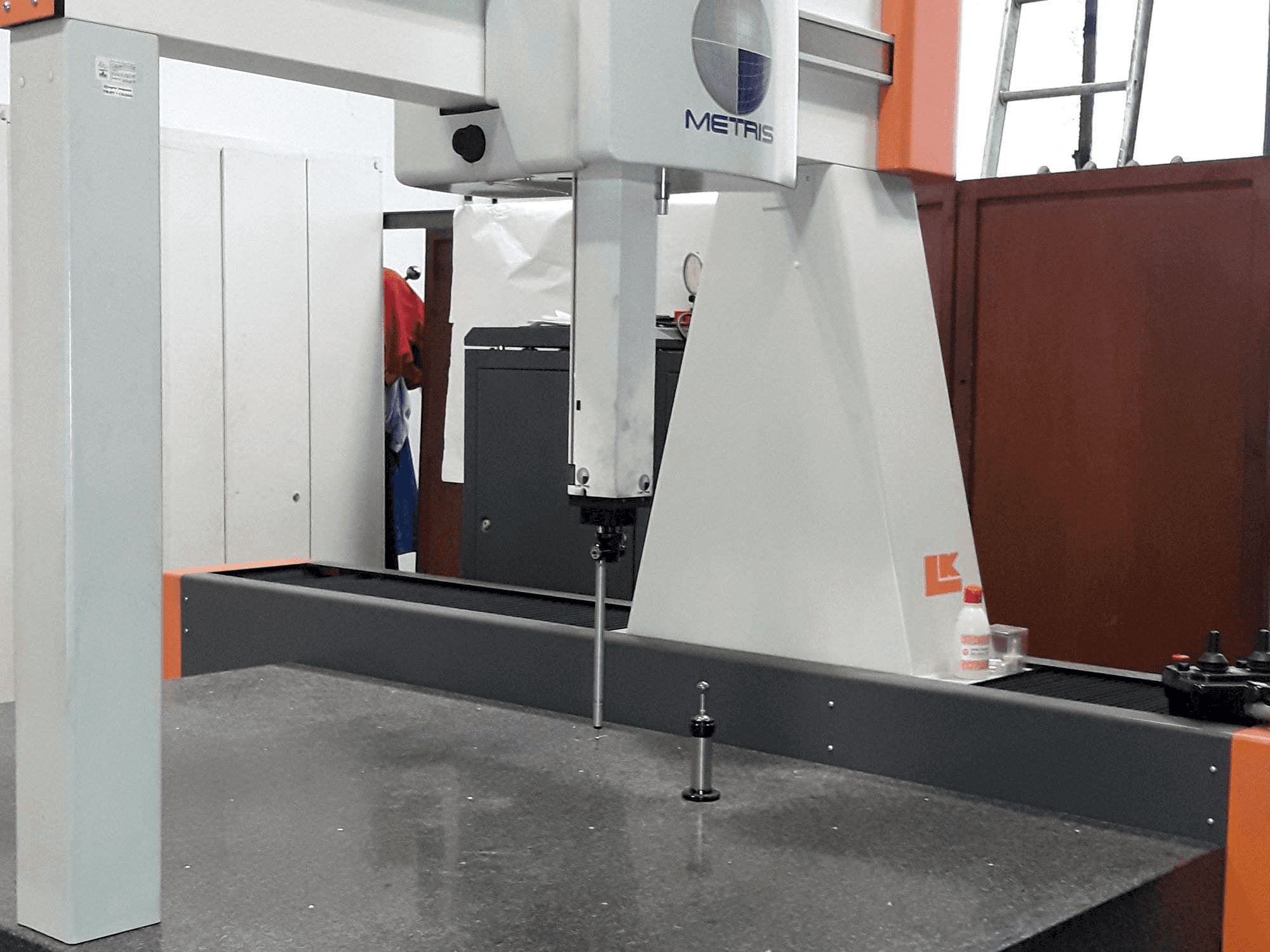 Frontansicht der Metris MMC LKV Evolution Maschine