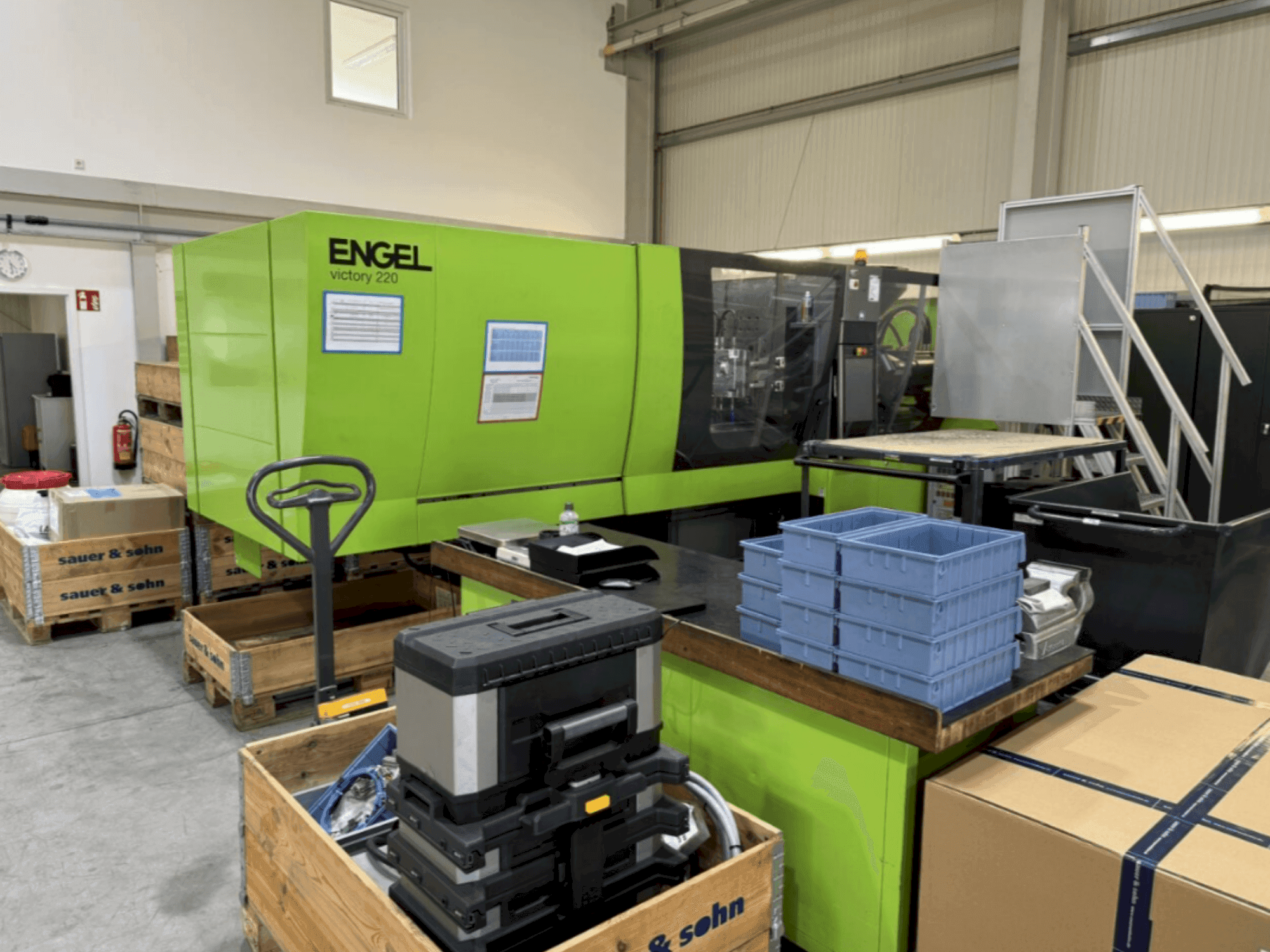 Frontansicht der Engel Victory 750 / 220 spex Maschine