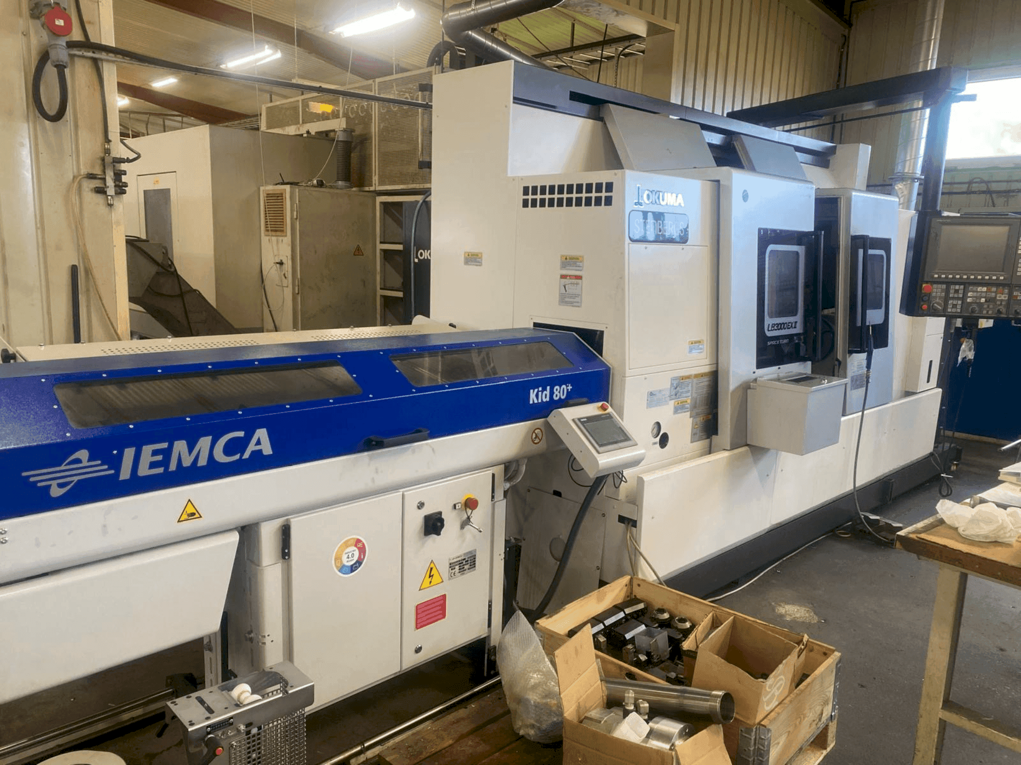Frontansicht der Okuma LB 3000 EX II with Iemca KID 80 Maschine