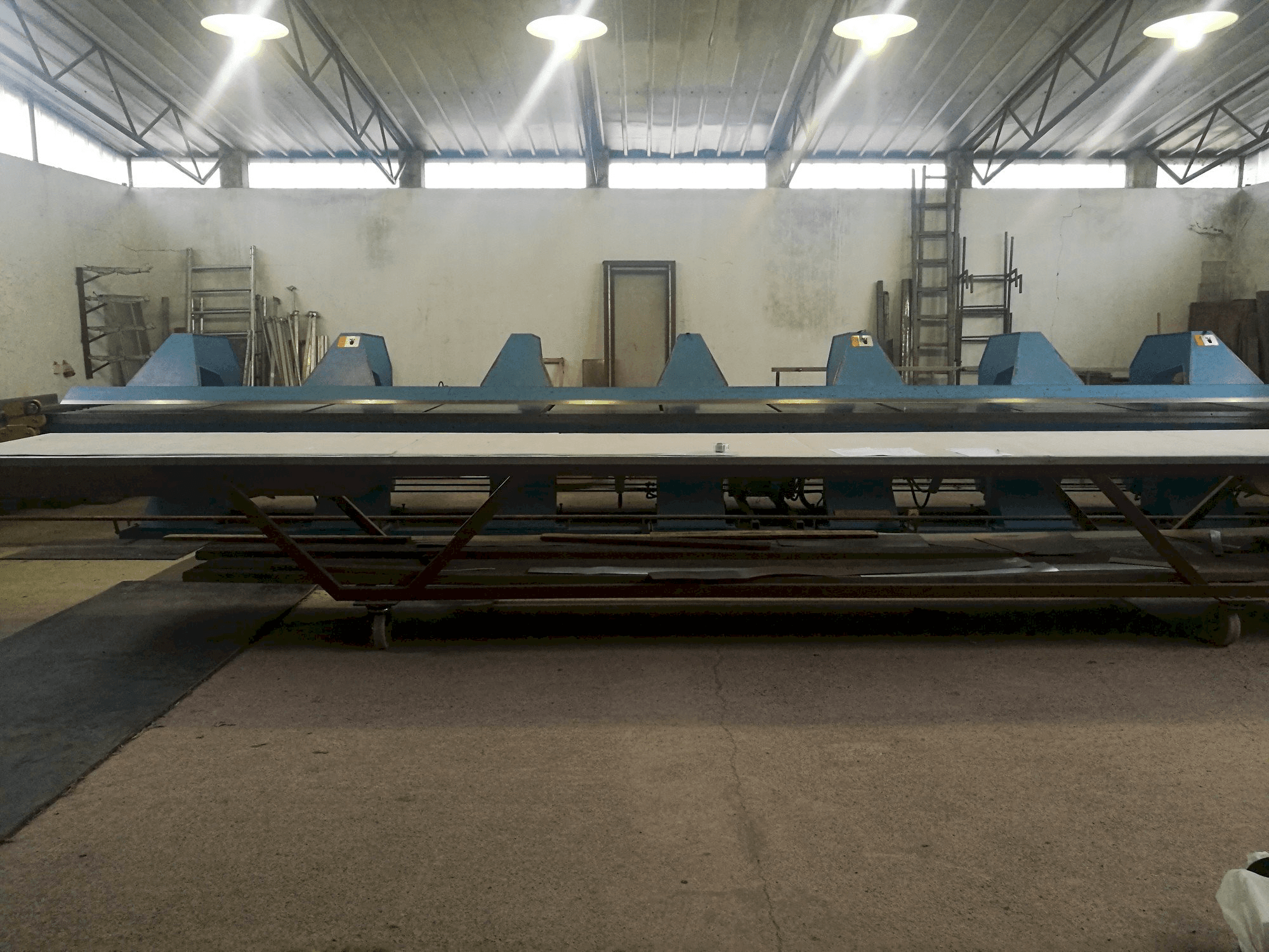 Frontansicht der Jorns Norma Line 125 SM CNC 400-10 Maschine