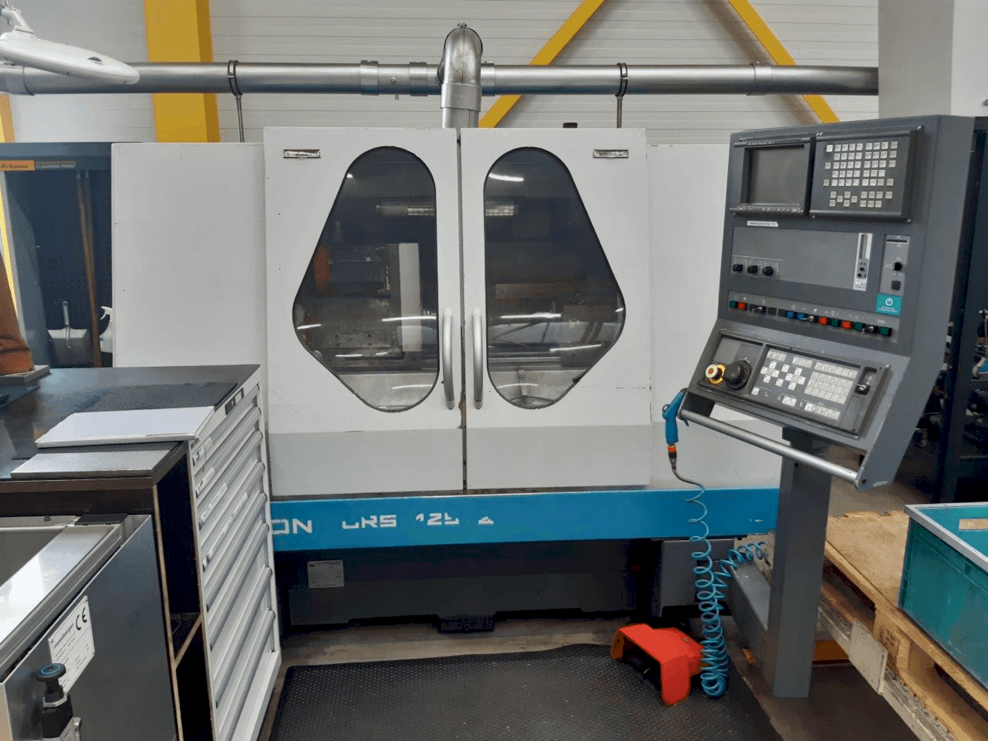 Frontansicht der KELLENBERGER Kel-Vision URS 125 Maschine