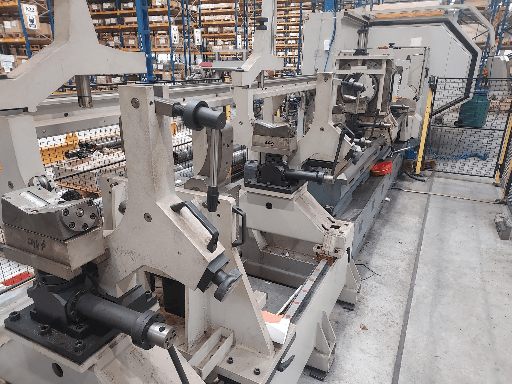 Frontansicht der FAT TUR930SMN Maschine