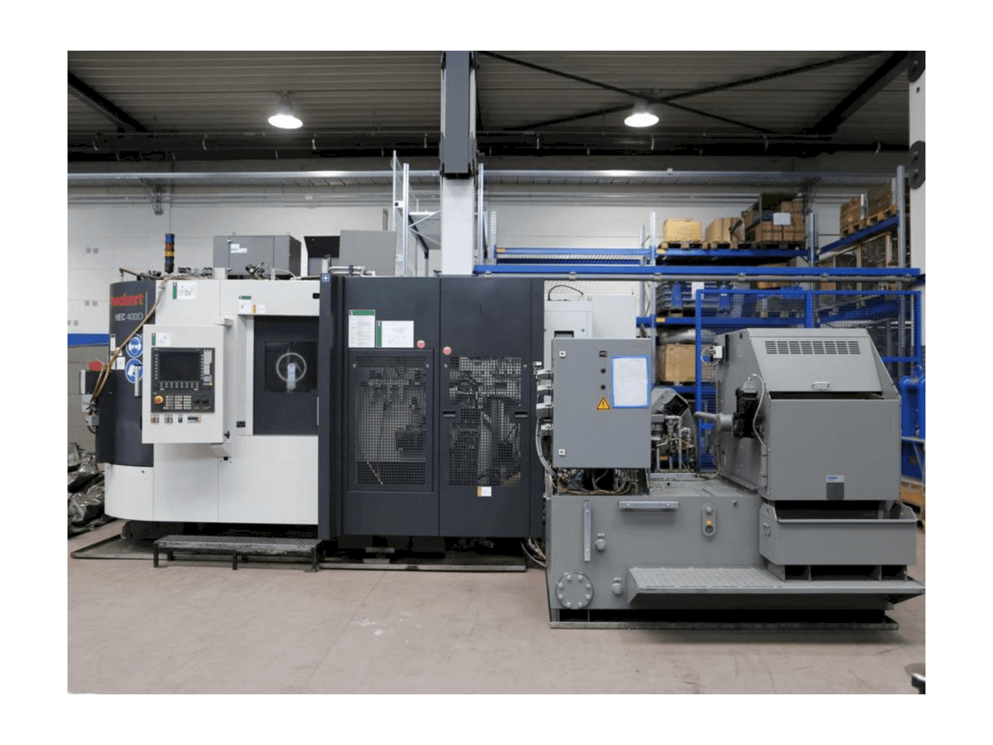 Frontansicht der Heckert HEC 400D Maschine