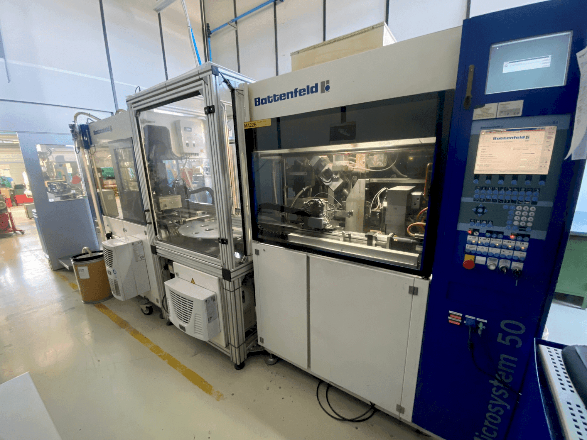 Frontansicht der Battenfeld Microsystem MM 50/50 Maschine