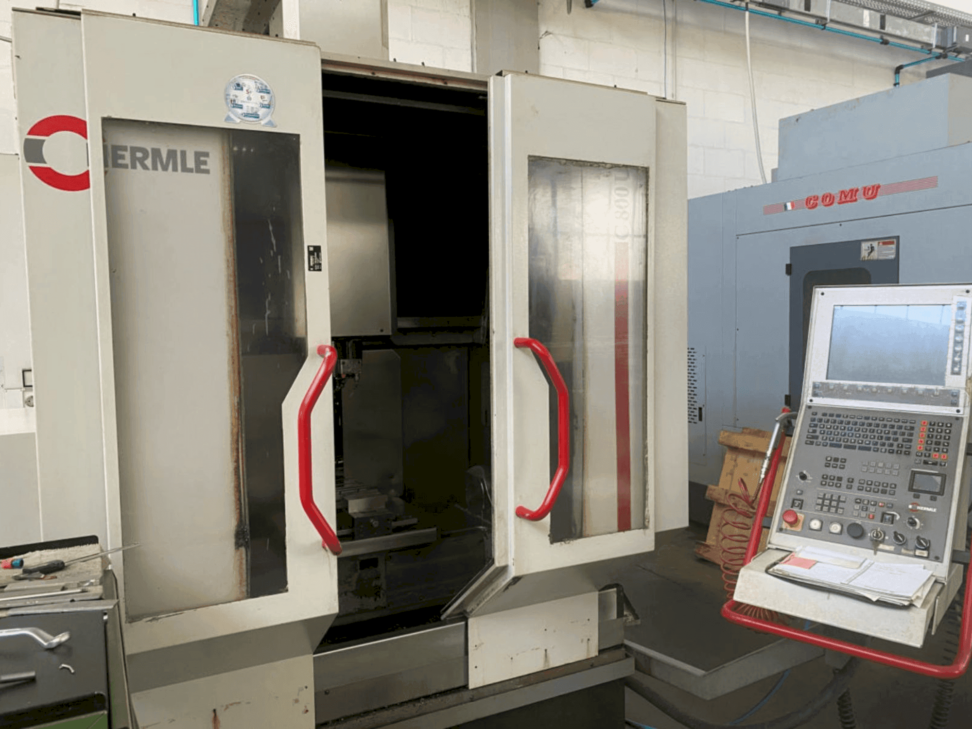 Frontansicht der HERMLE C 800 U Maschine