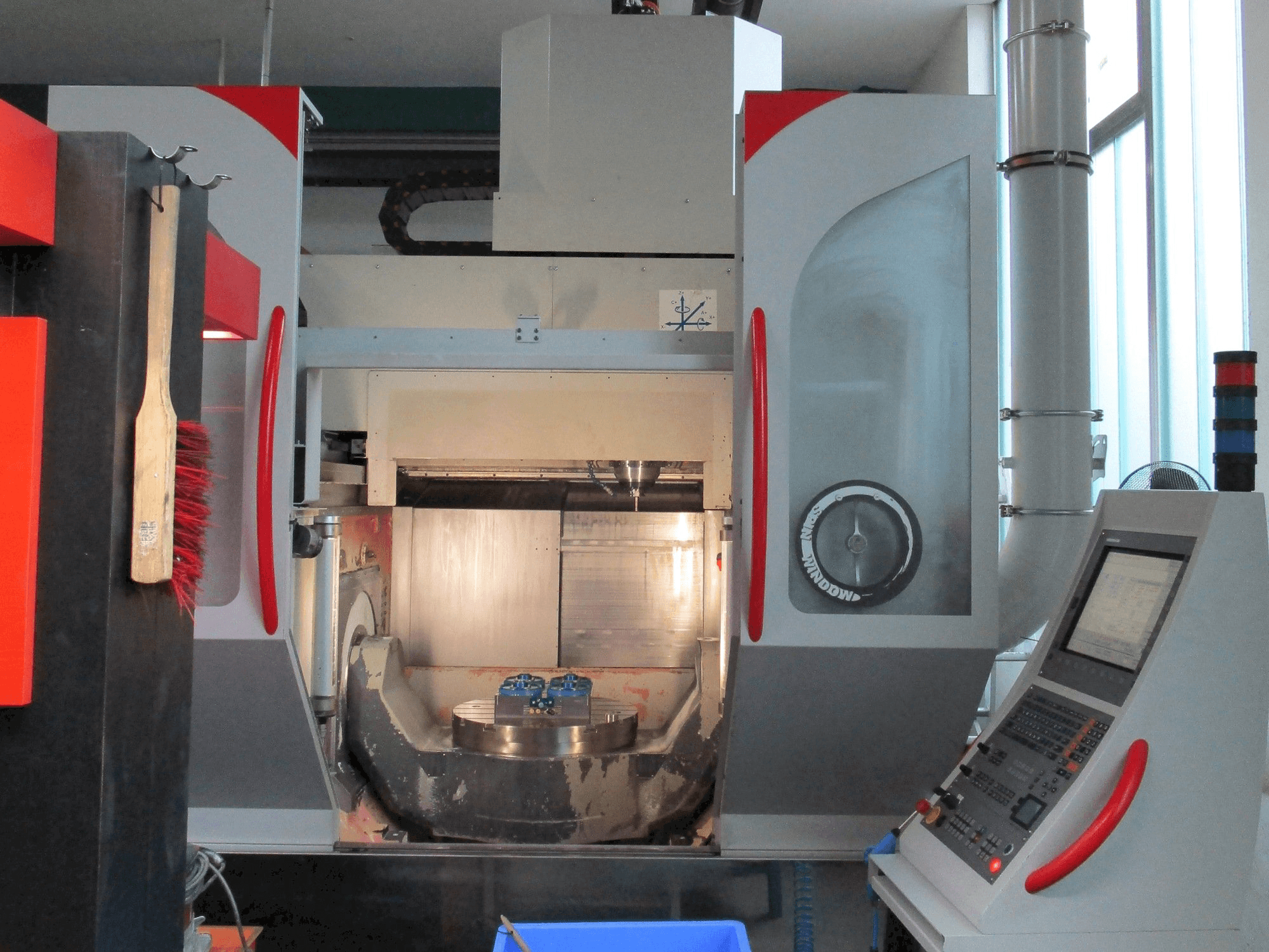 Frontansicht der POS POSmill H 630 U Maschine