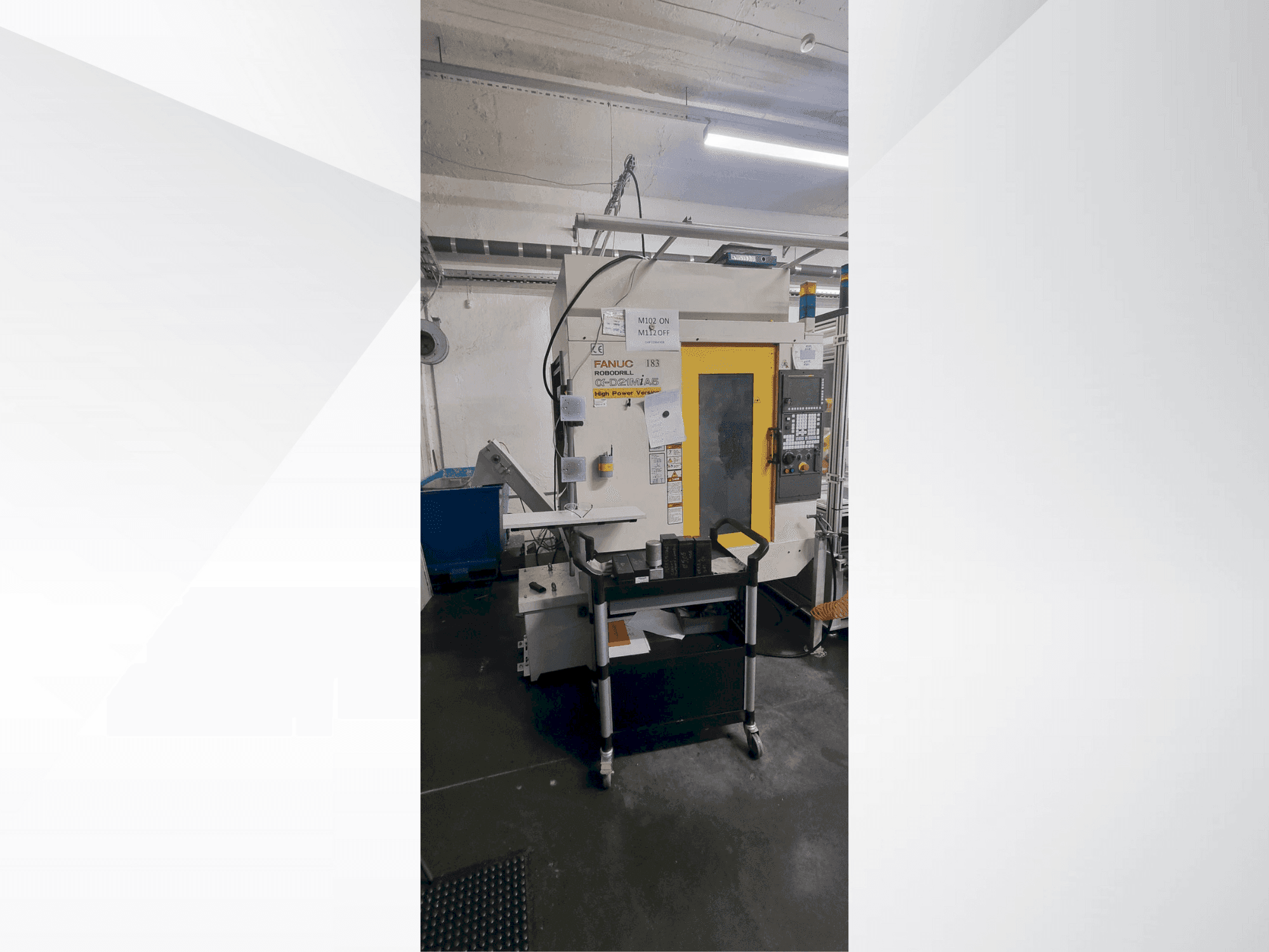 Frontansicht der FANUC Robodrill α-D21 MiA5 Maschine