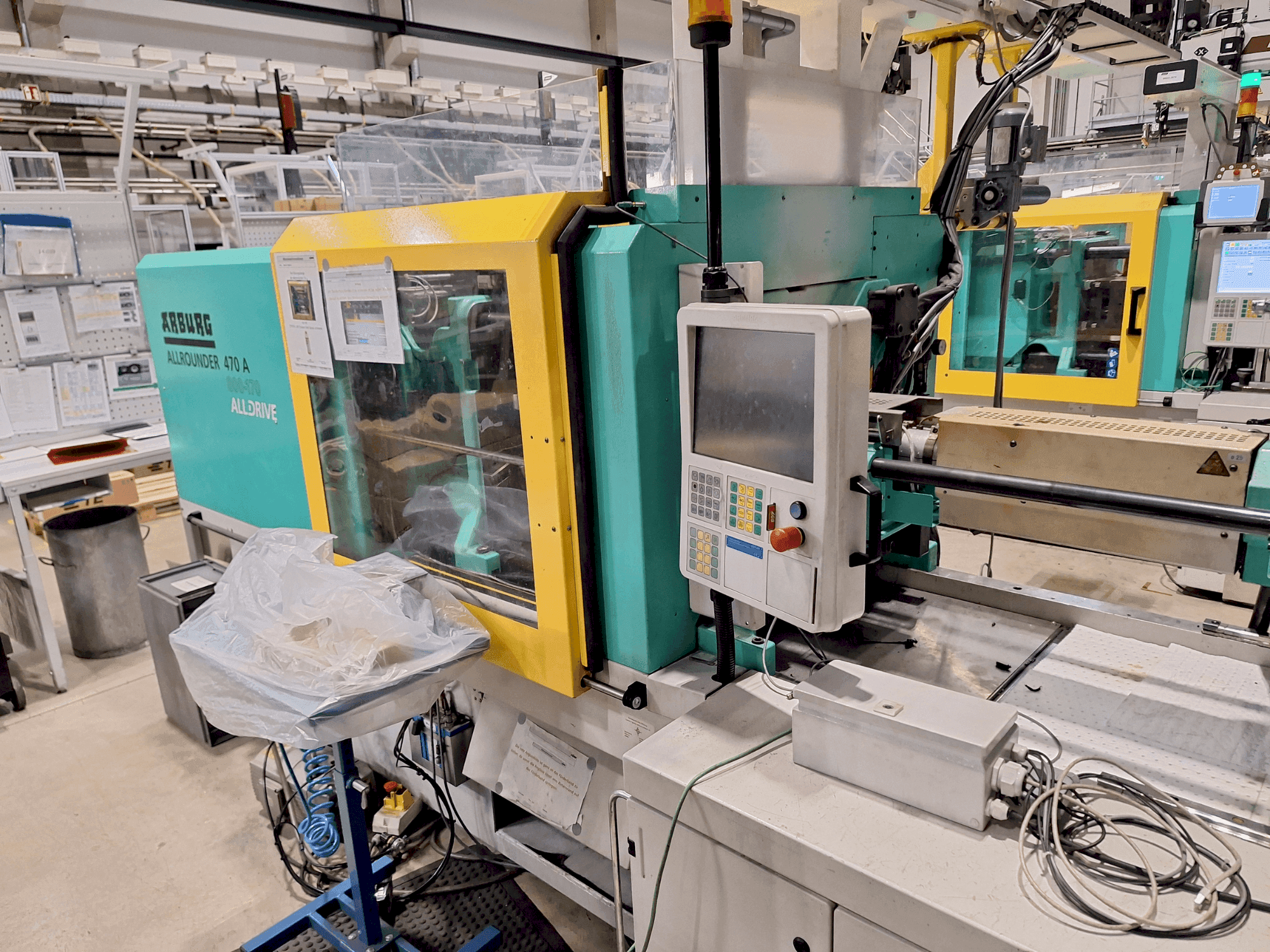 Frontansicht der Arburg 470 A 800-170 Maschine