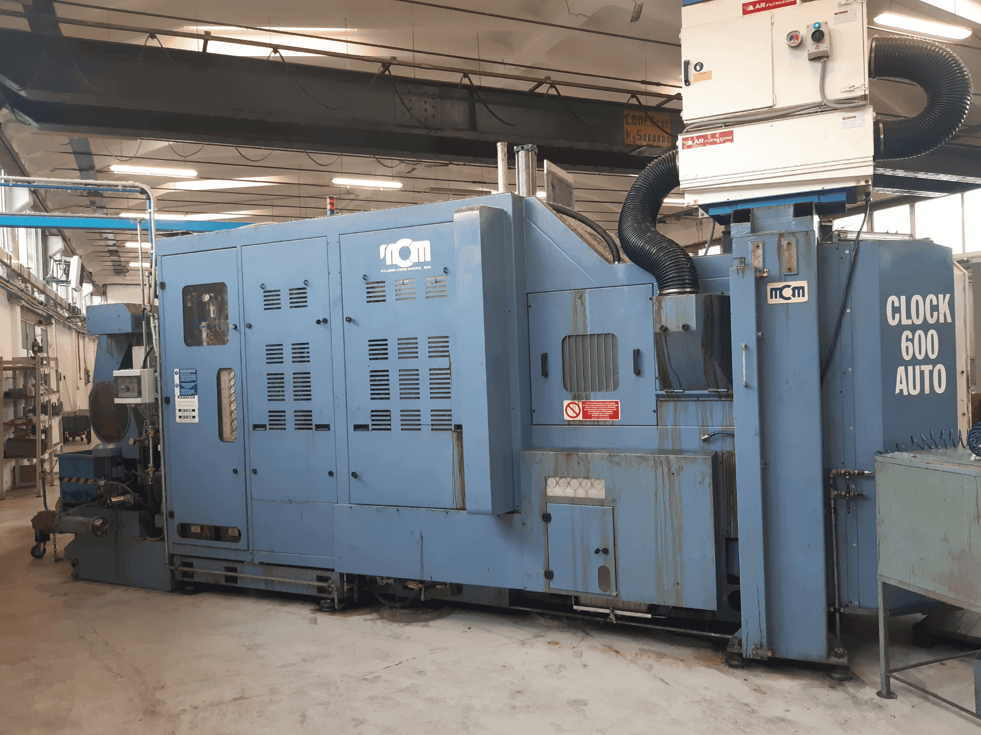 Frontansicht der MCM Clock 600 Auto Maschine