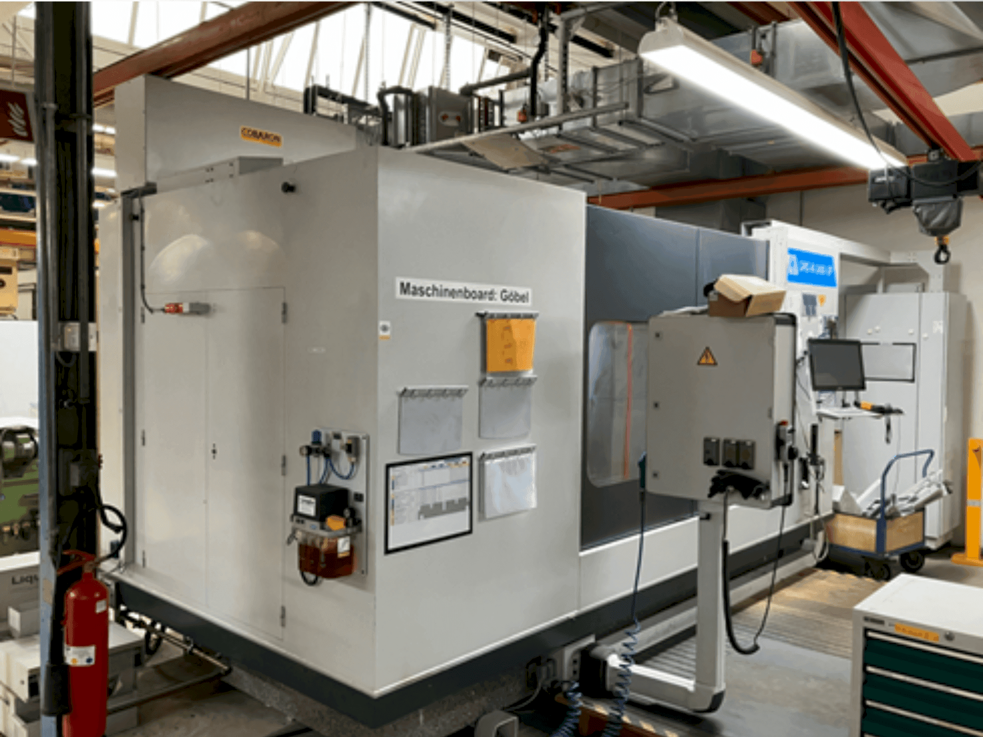 Frontansicht der Willi Göbel GRS-III-2400-SP Maschine