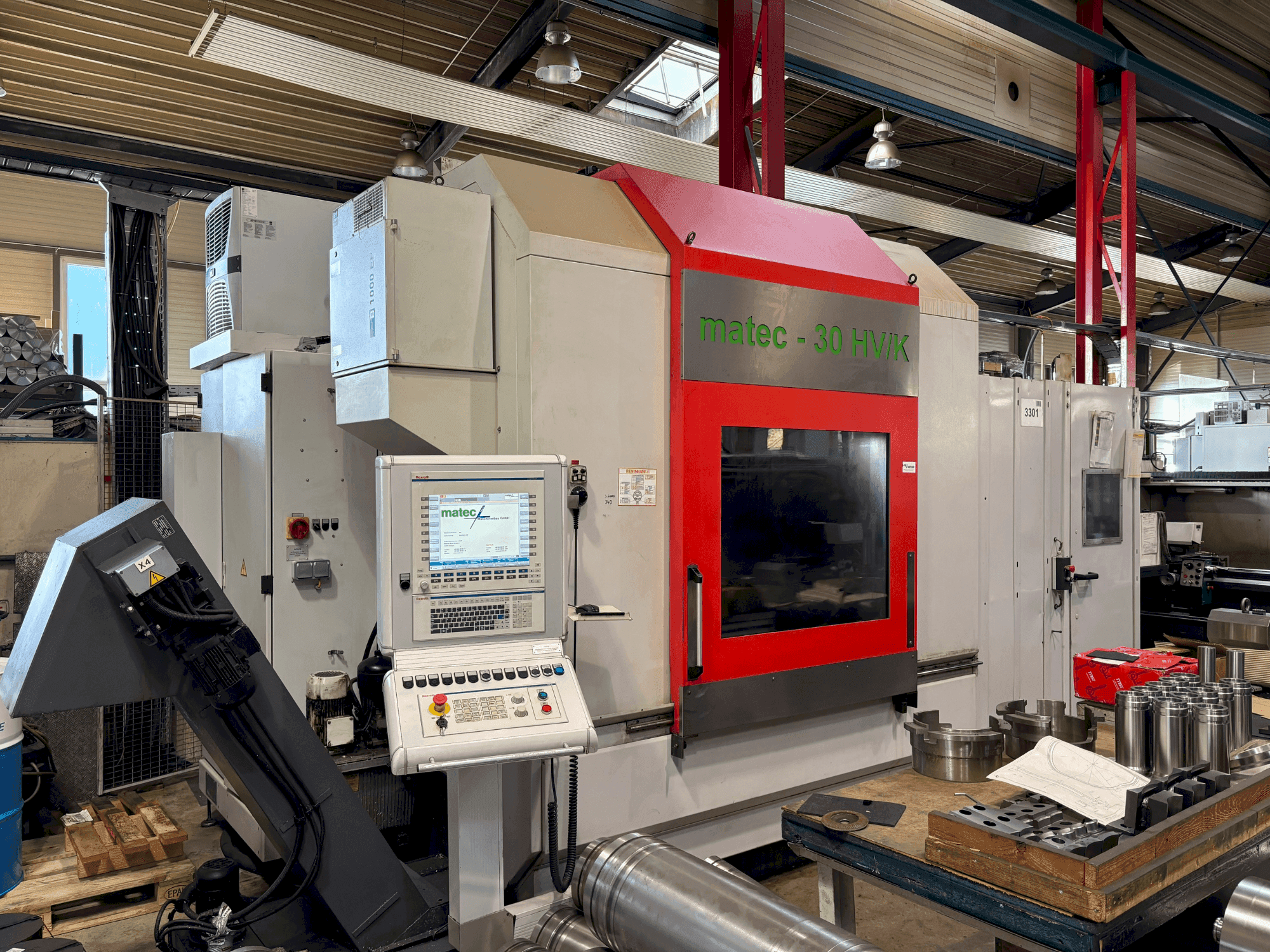 Frontansicht der Matec MATEC 30 HV/K Maschine