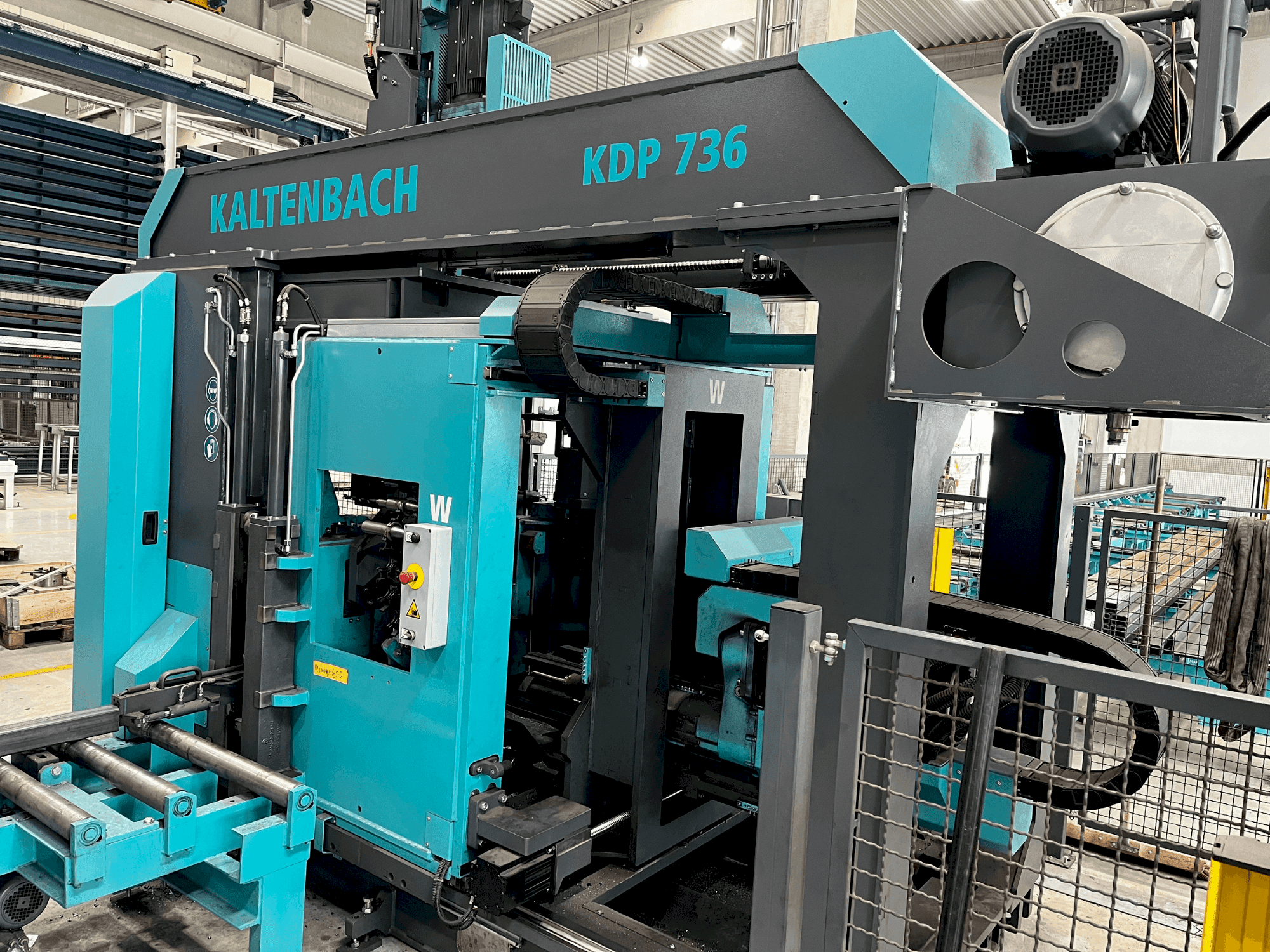 Frontansicht der KALTENBACH KBS 761/ KDP 736 Maschine