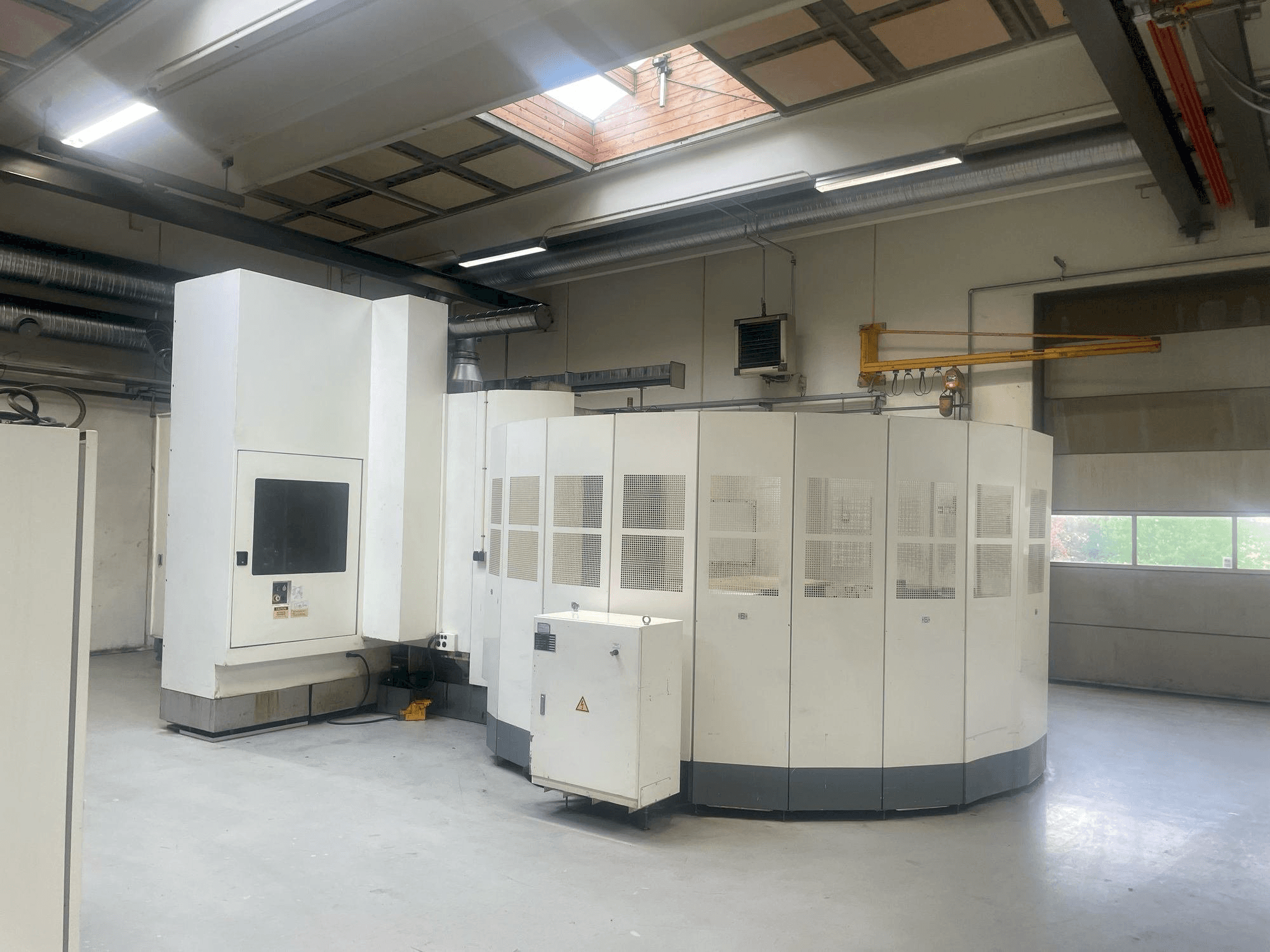 Frontansicht der Kitamura HX500i Maschine