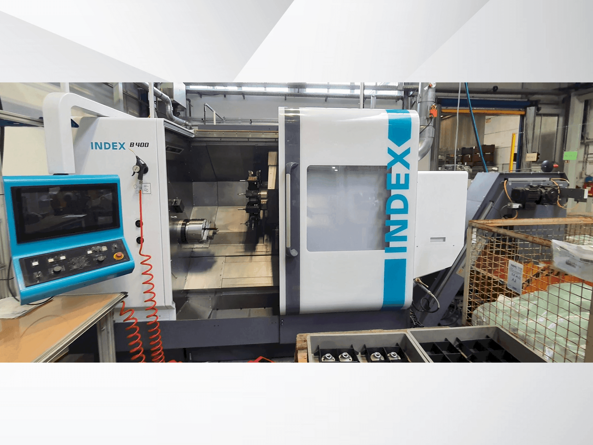 Frontansicht der Index B400 Maschine