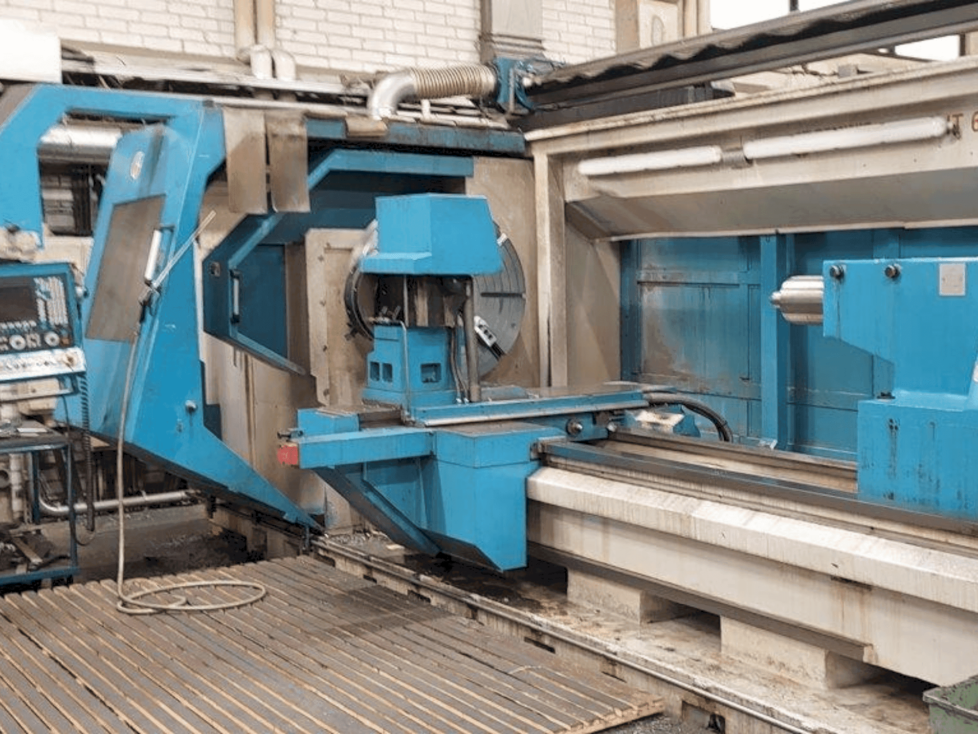 Frontansicht der Geminis GTH 6 G2-1300 x 3000 Maschine