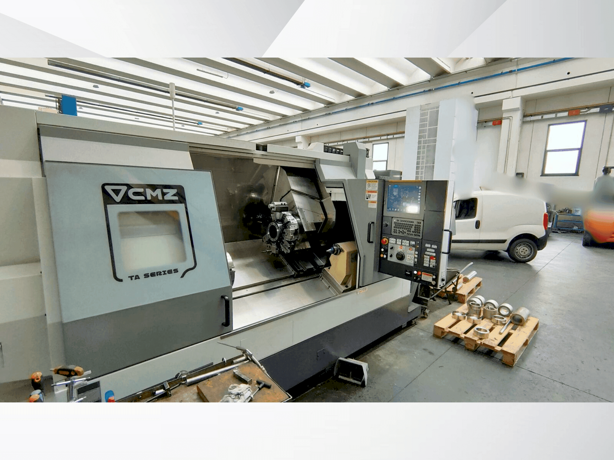 Frontansicht der CMZ TA 30 TY 1100 Maschine