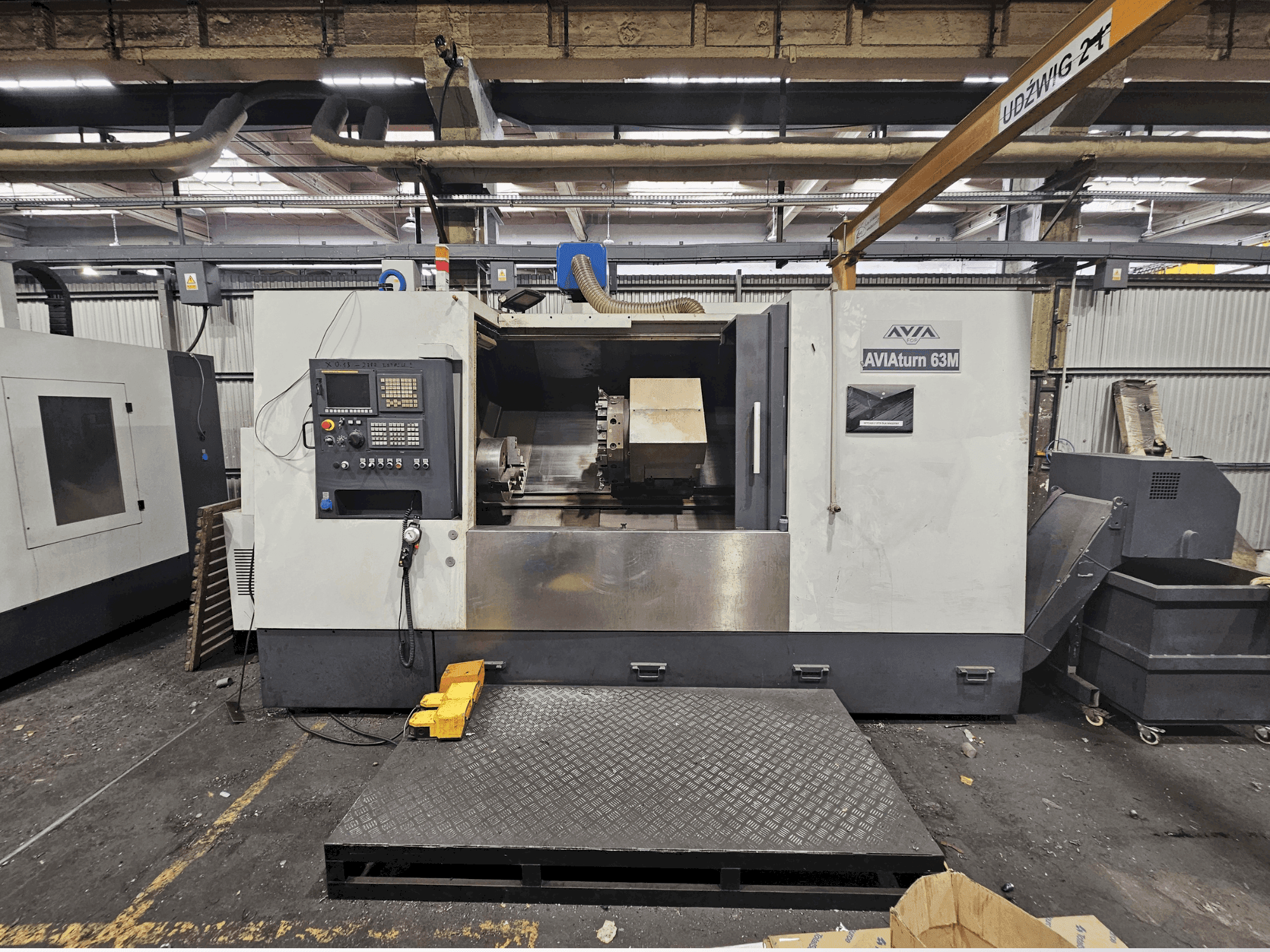 Frontansicht der Avia Turn 63M Maschine