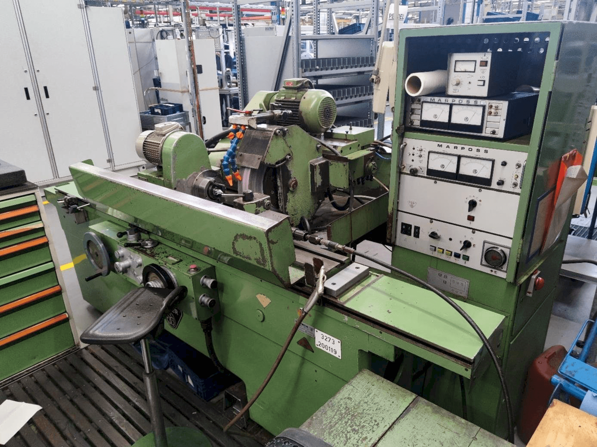Frontansicht der STUDER RHU 1000/125-DR Maschine