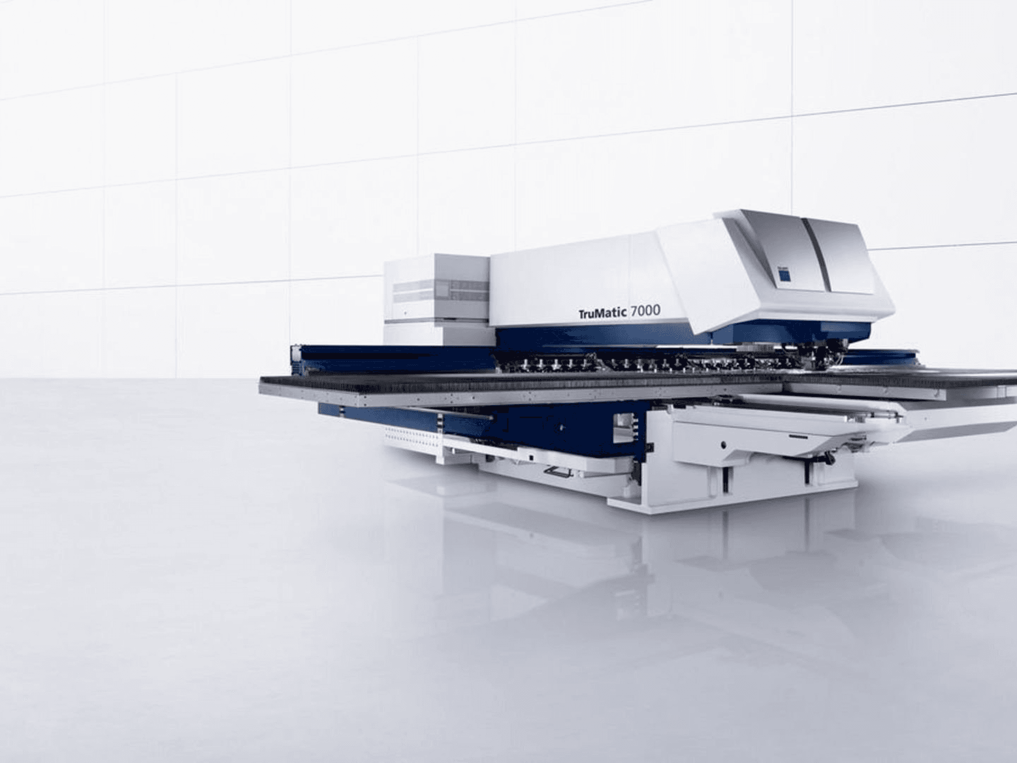 Frontansicht der Trumpf TC 7000 Maschine
