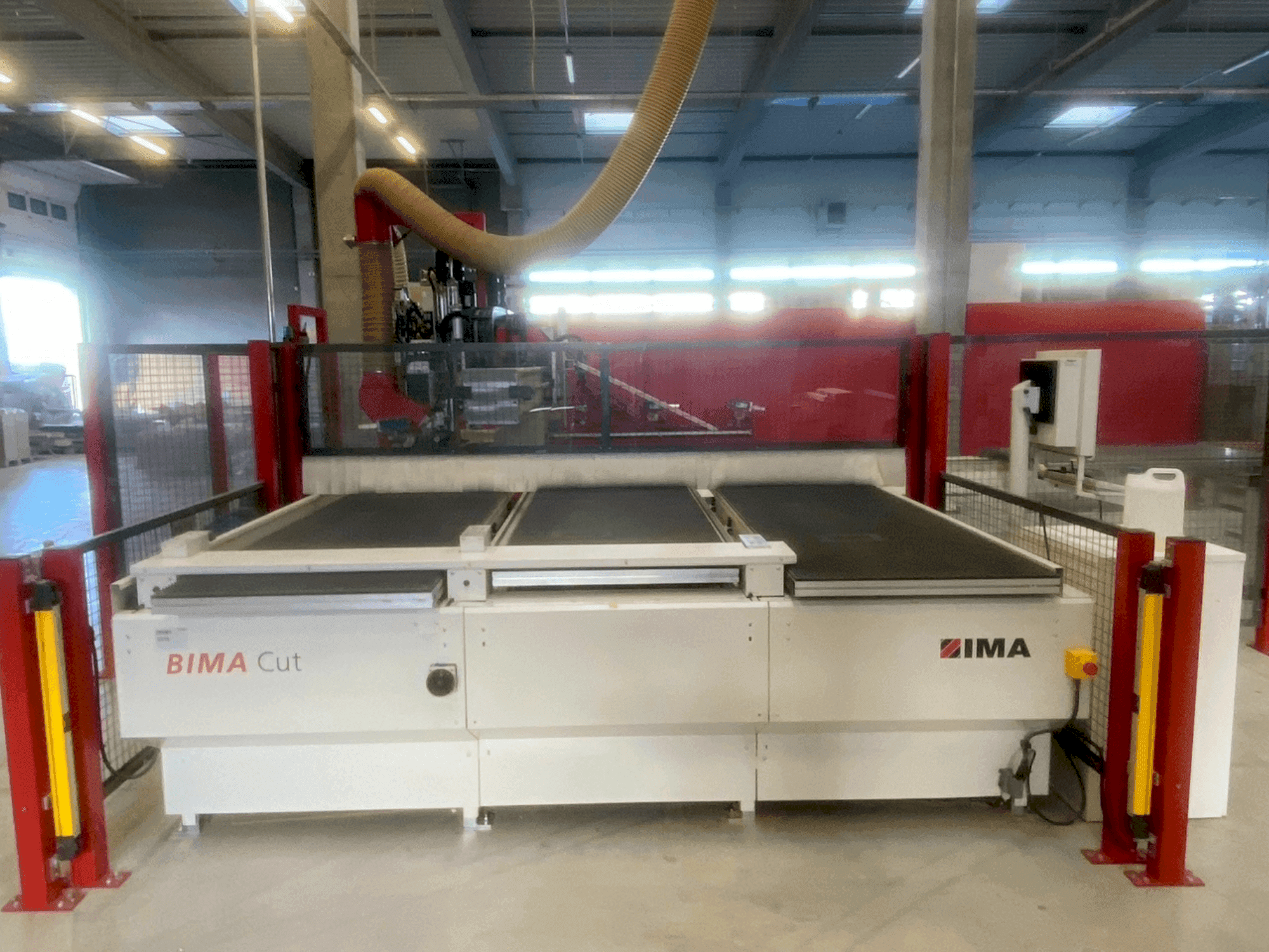 Frontansicht der IMA BIMA CUT 145/330 Maschine