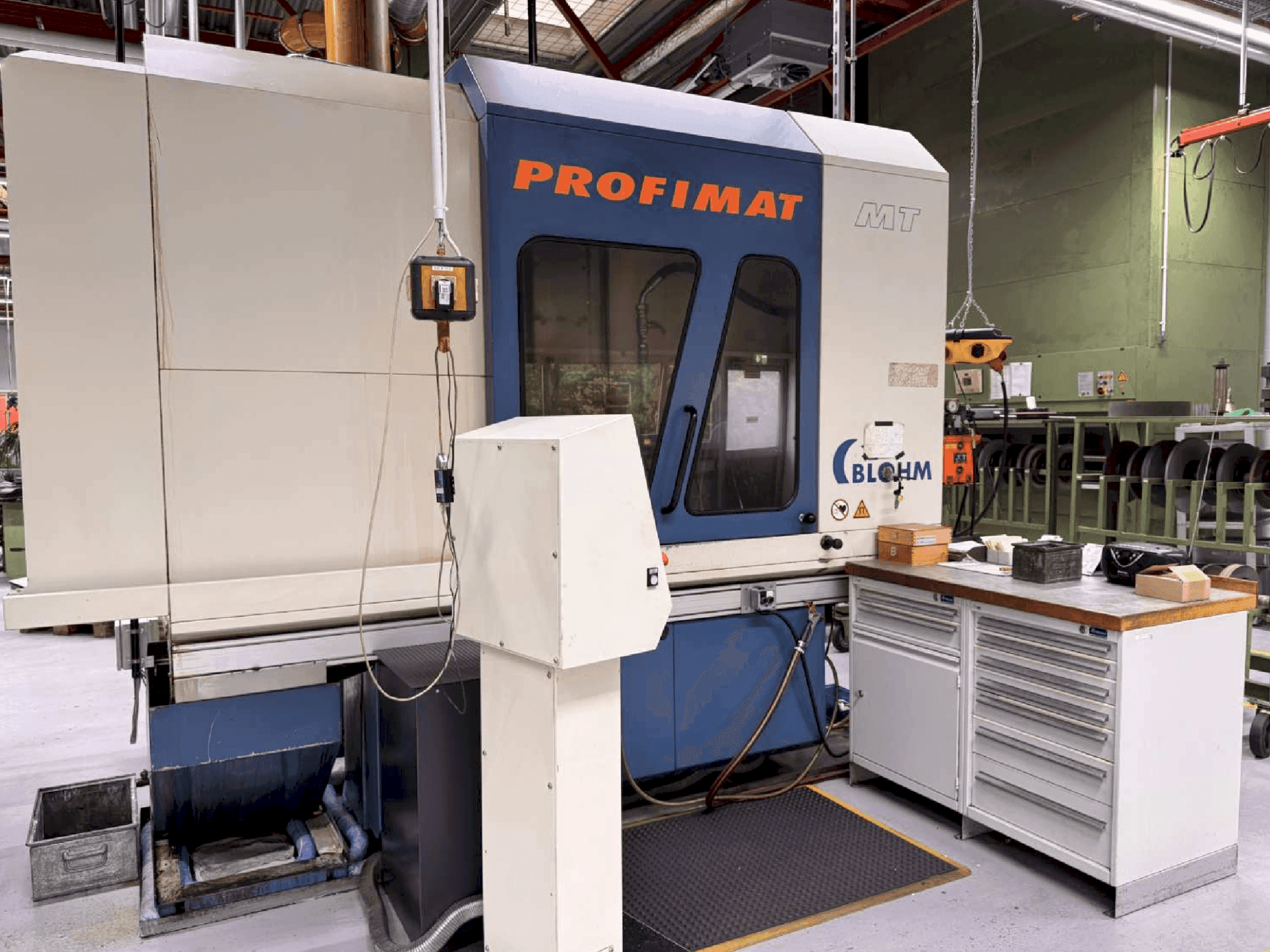 Frontansicht der BLOHM Profimat MT 408 Maschine