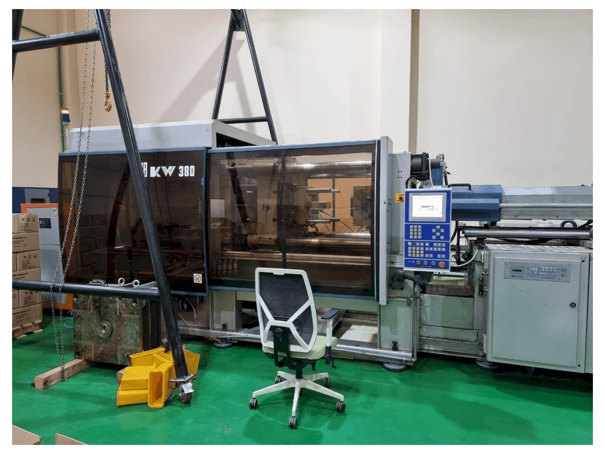 Frontansicht der BMB KW380/3450 Maschine