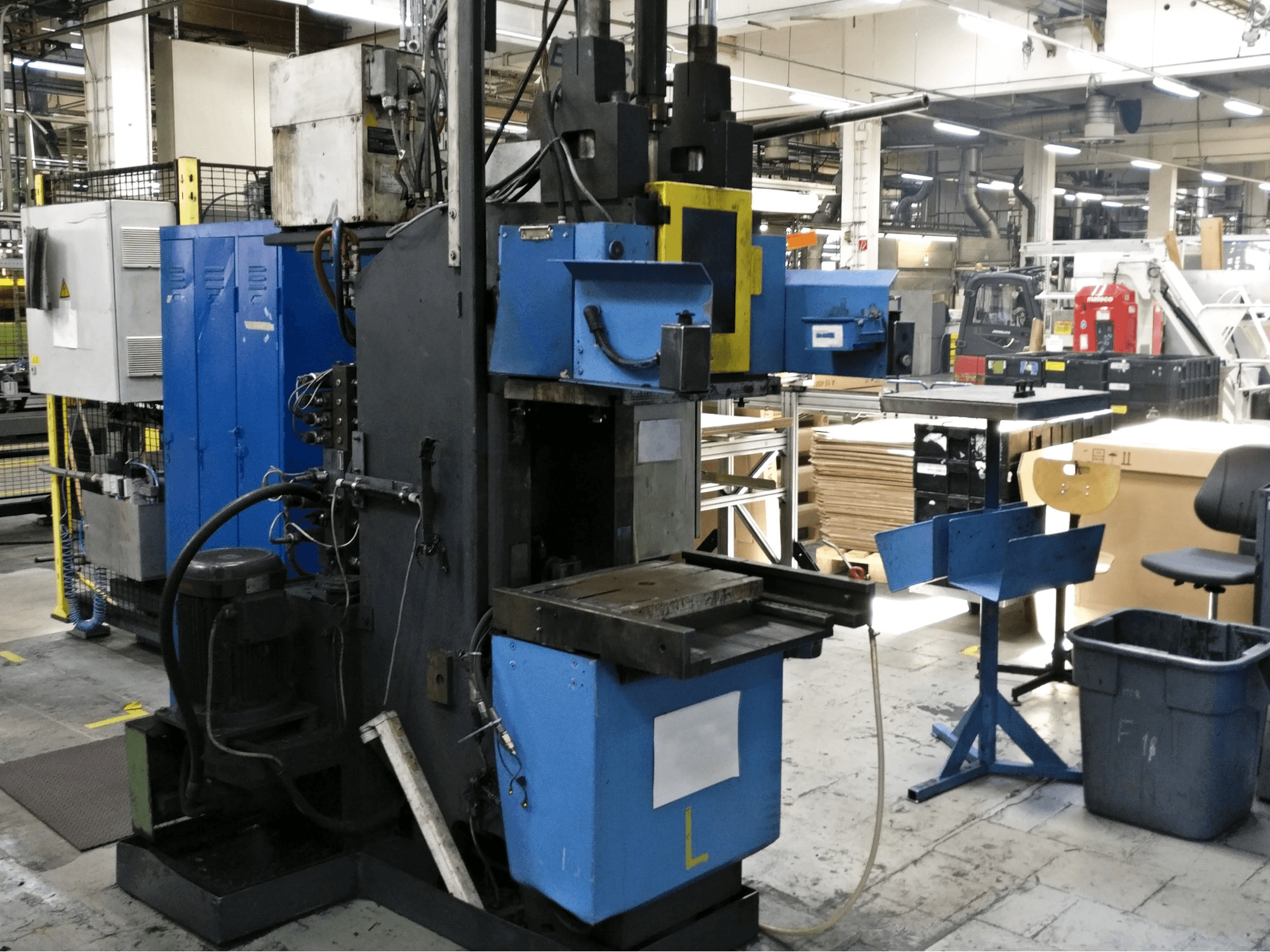 Linke Ansicht der Klöckner Desma 956.050 Maschine