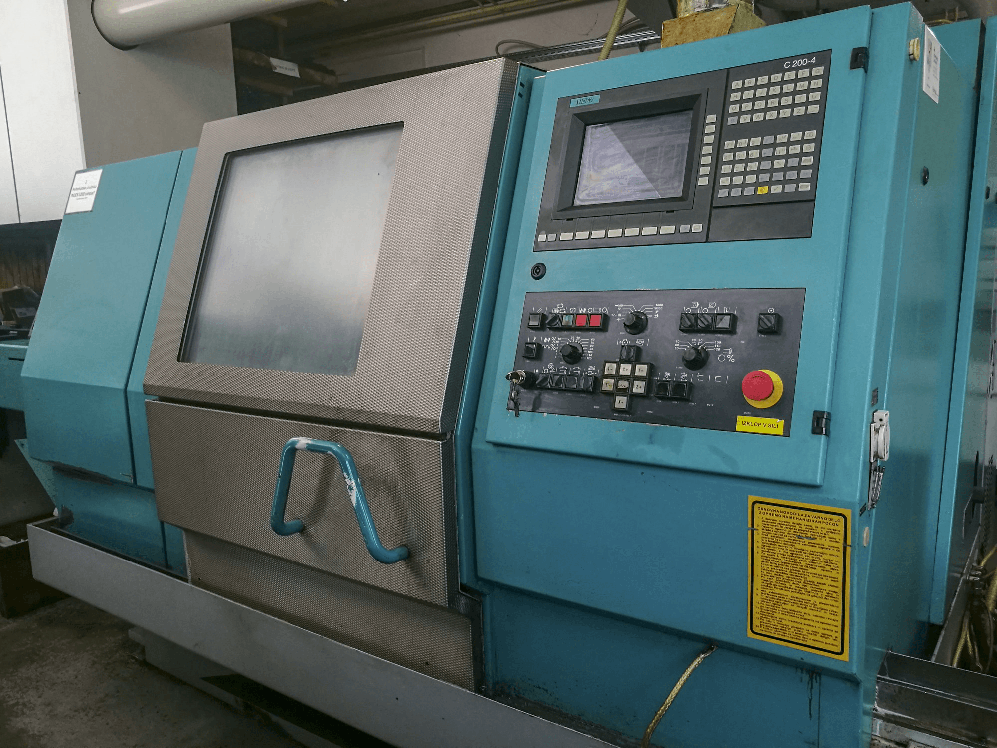 Frontansicht der Index G200 Compact Maschine