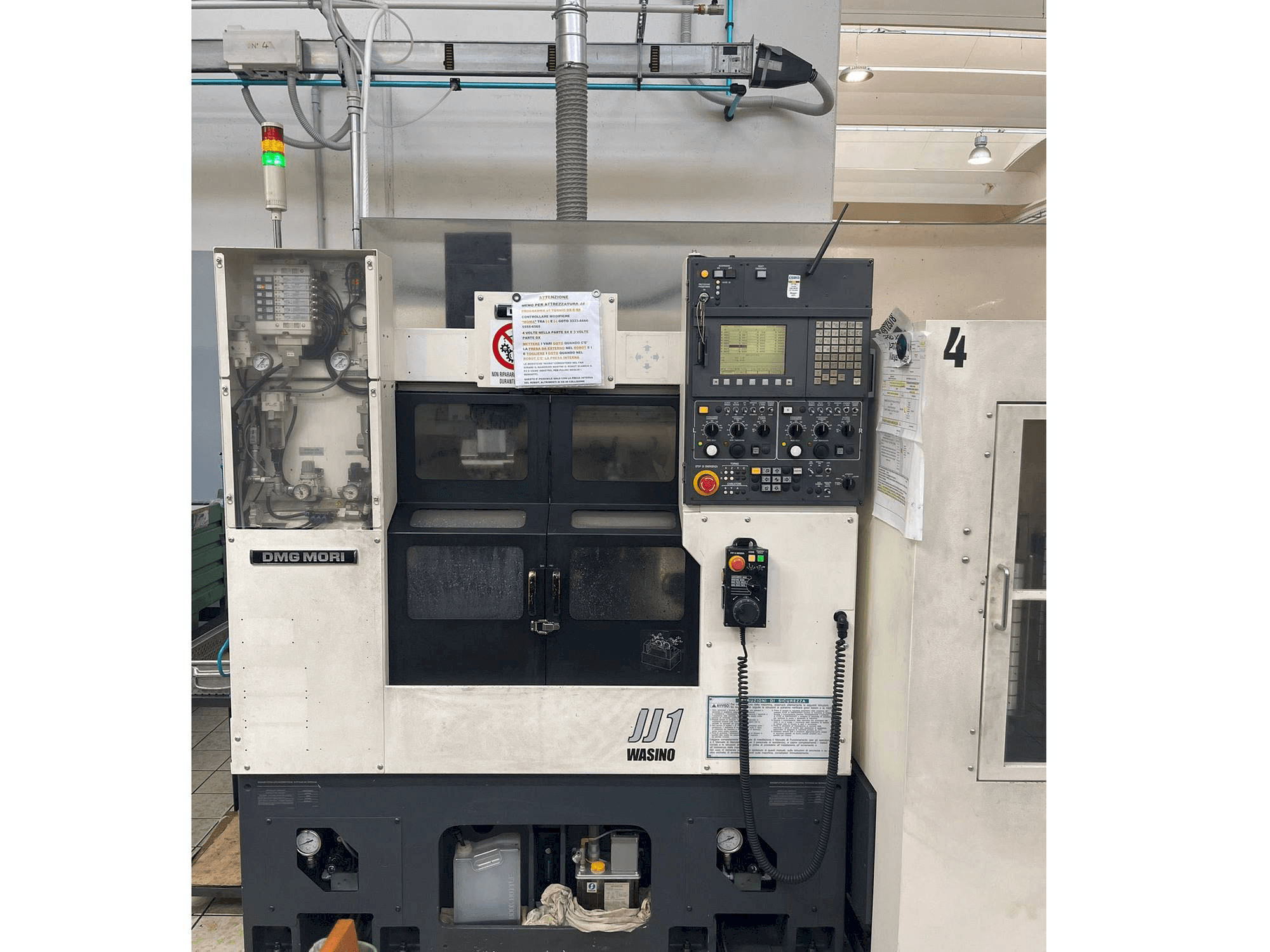Frontansicht der DMG MORI JJ-1 A Maschine