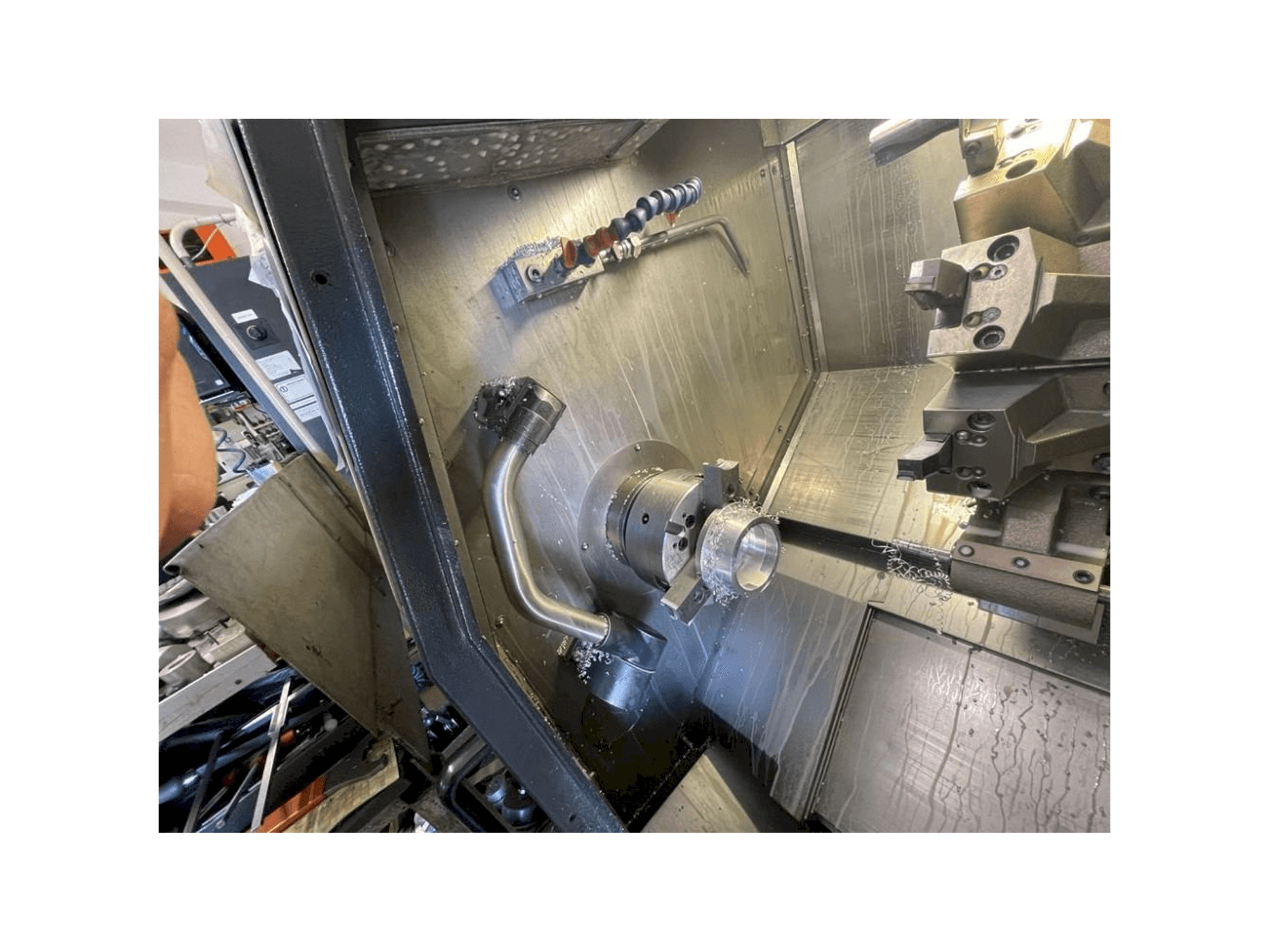 Frontansicht der Biglia B545M Maschine