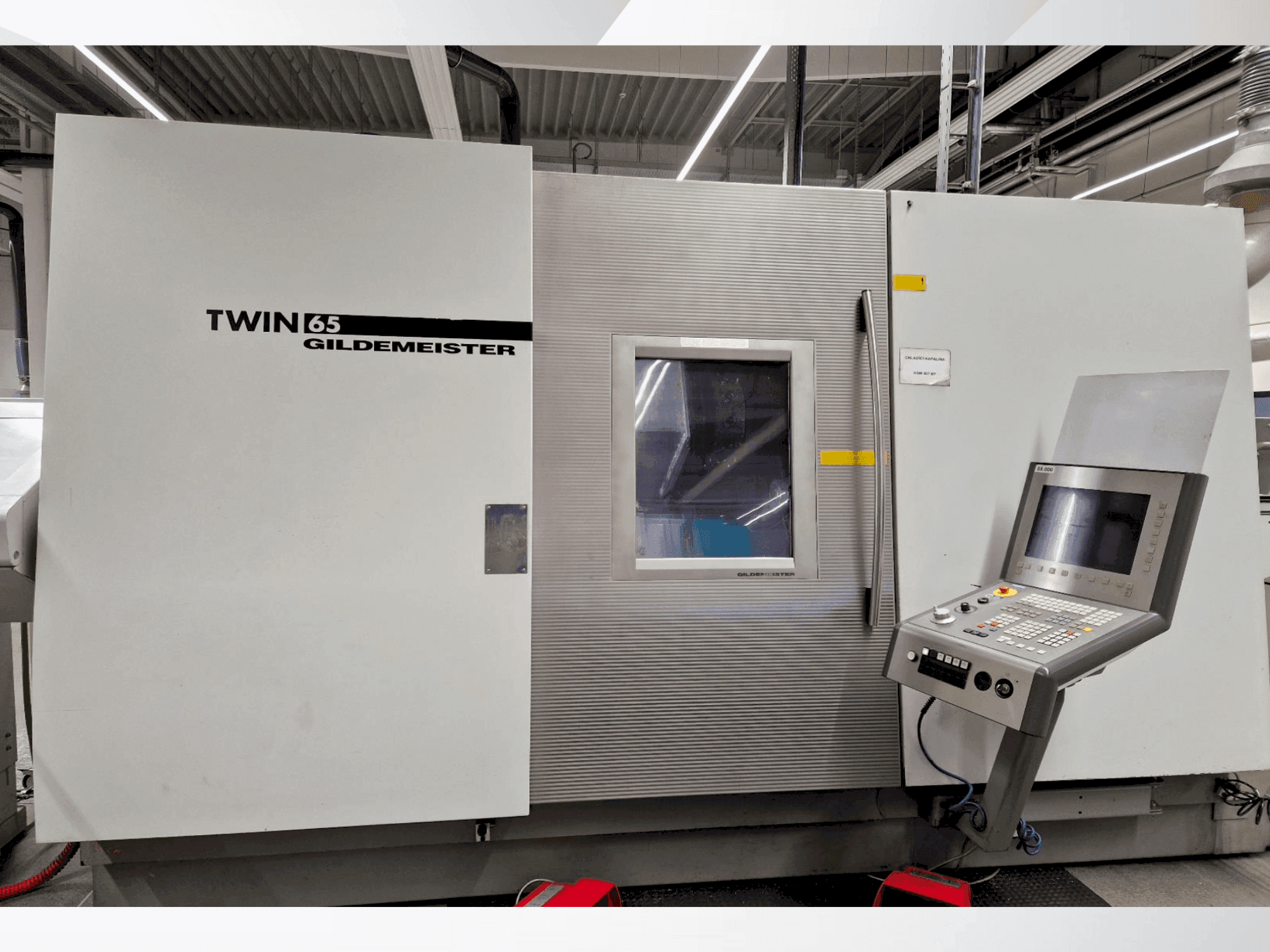 Frontansicht der Gildemeister TWIN 65 (2004) Maschine