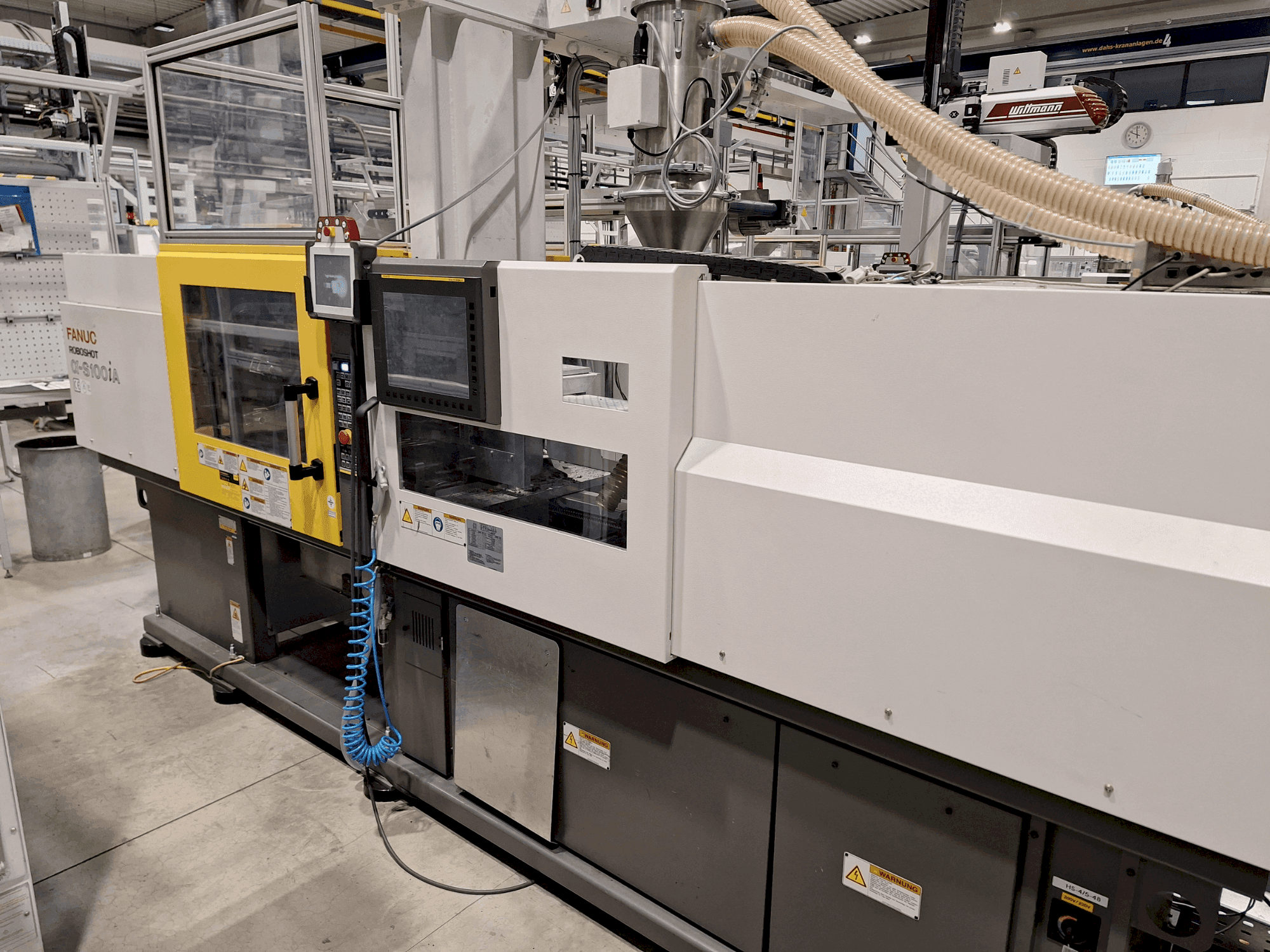 Frontansicht der FANUC ROBOSHOT S 100 iA Maschine